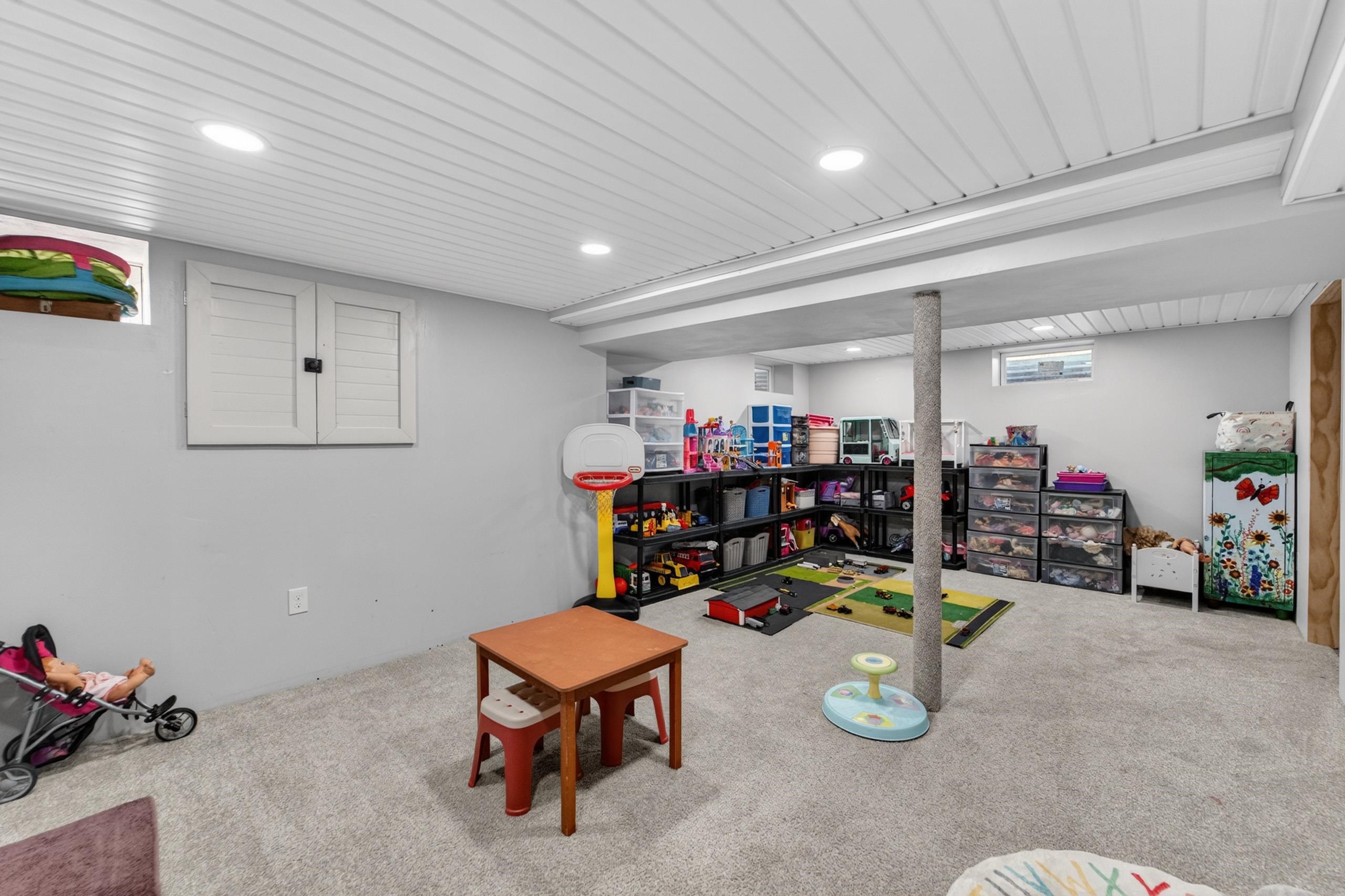 4389 Curry Lane