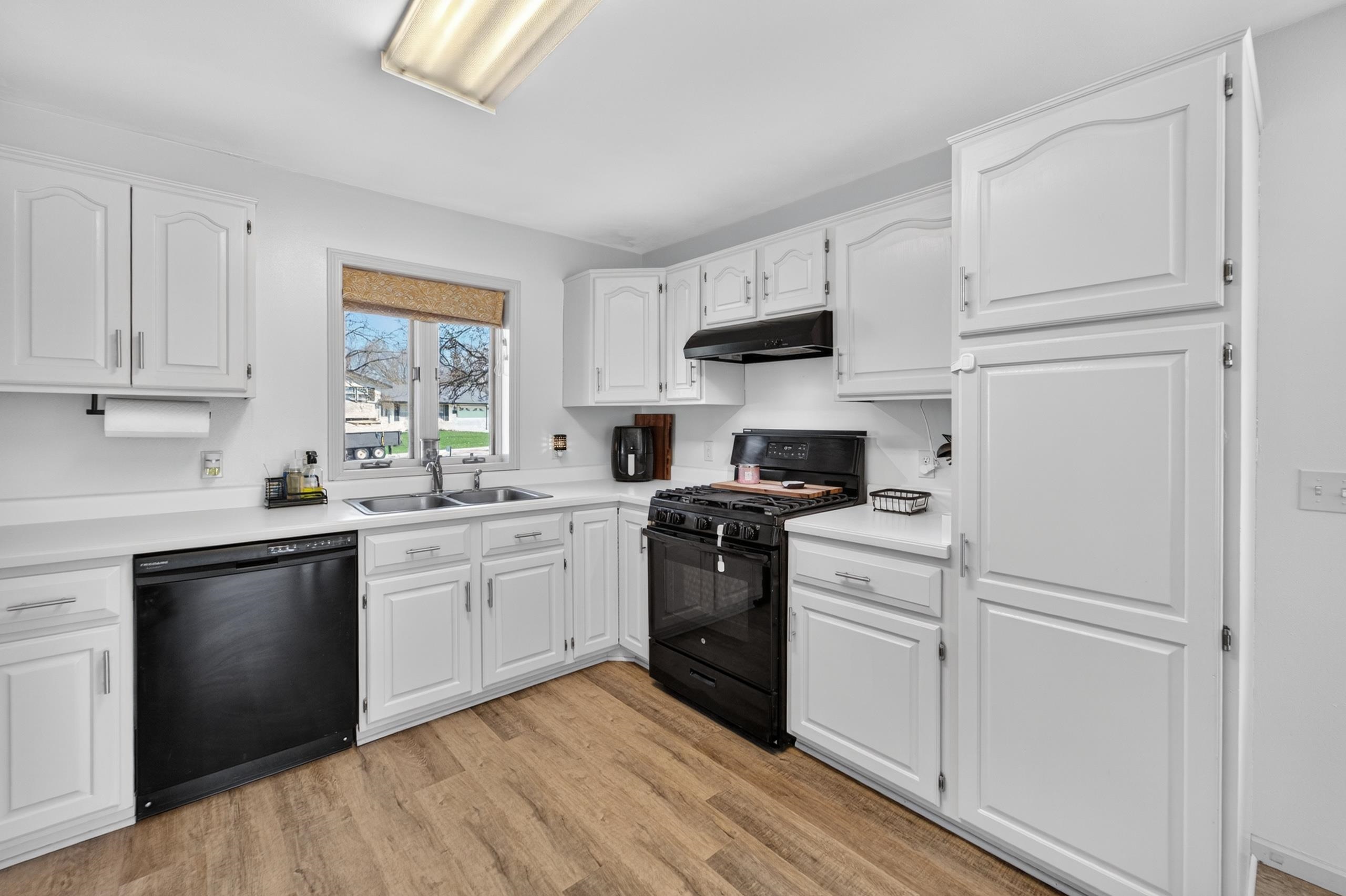 4389 Curry Lane
