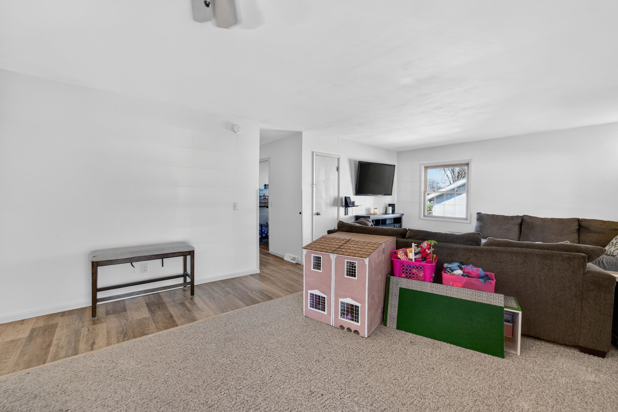 4389 Curry Lane