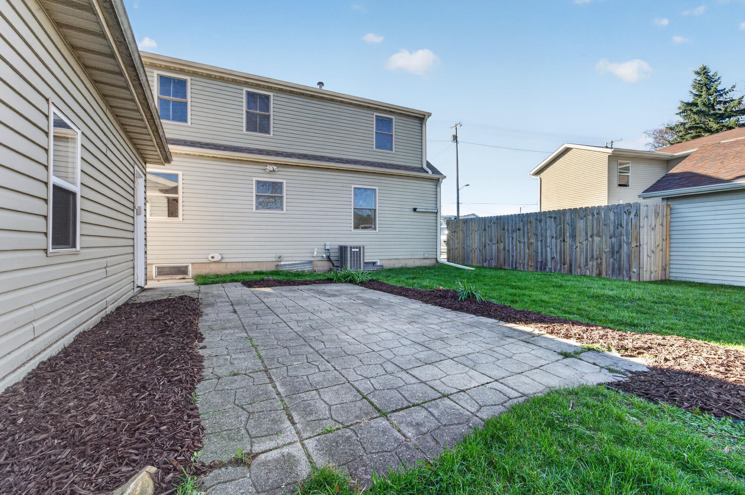 1211 River Drive