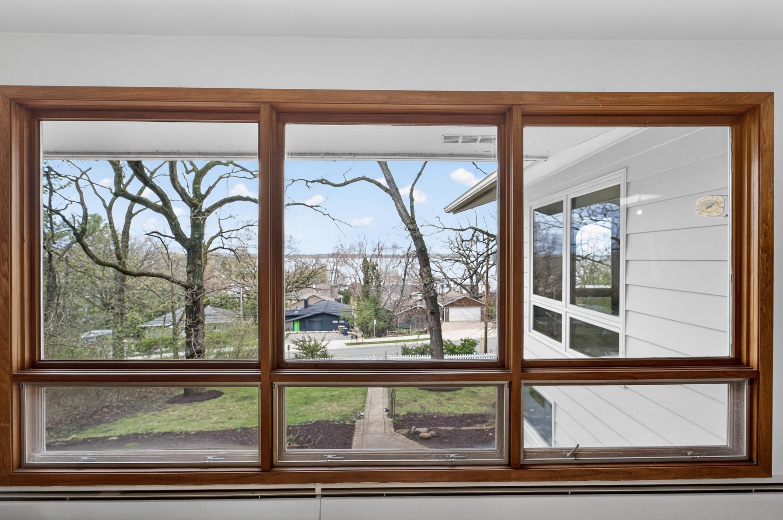 5109 Lake Mendota Drive