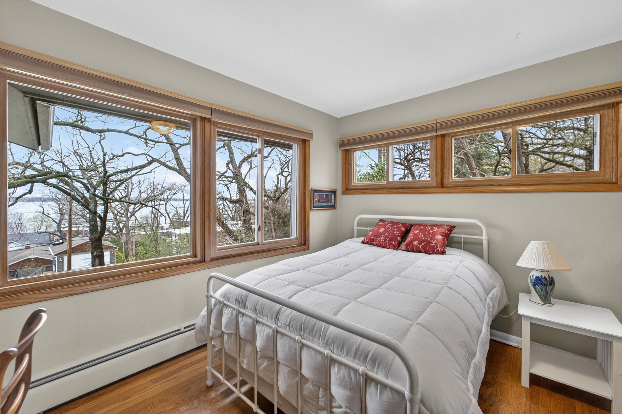 5109 Lake Mendota Drive