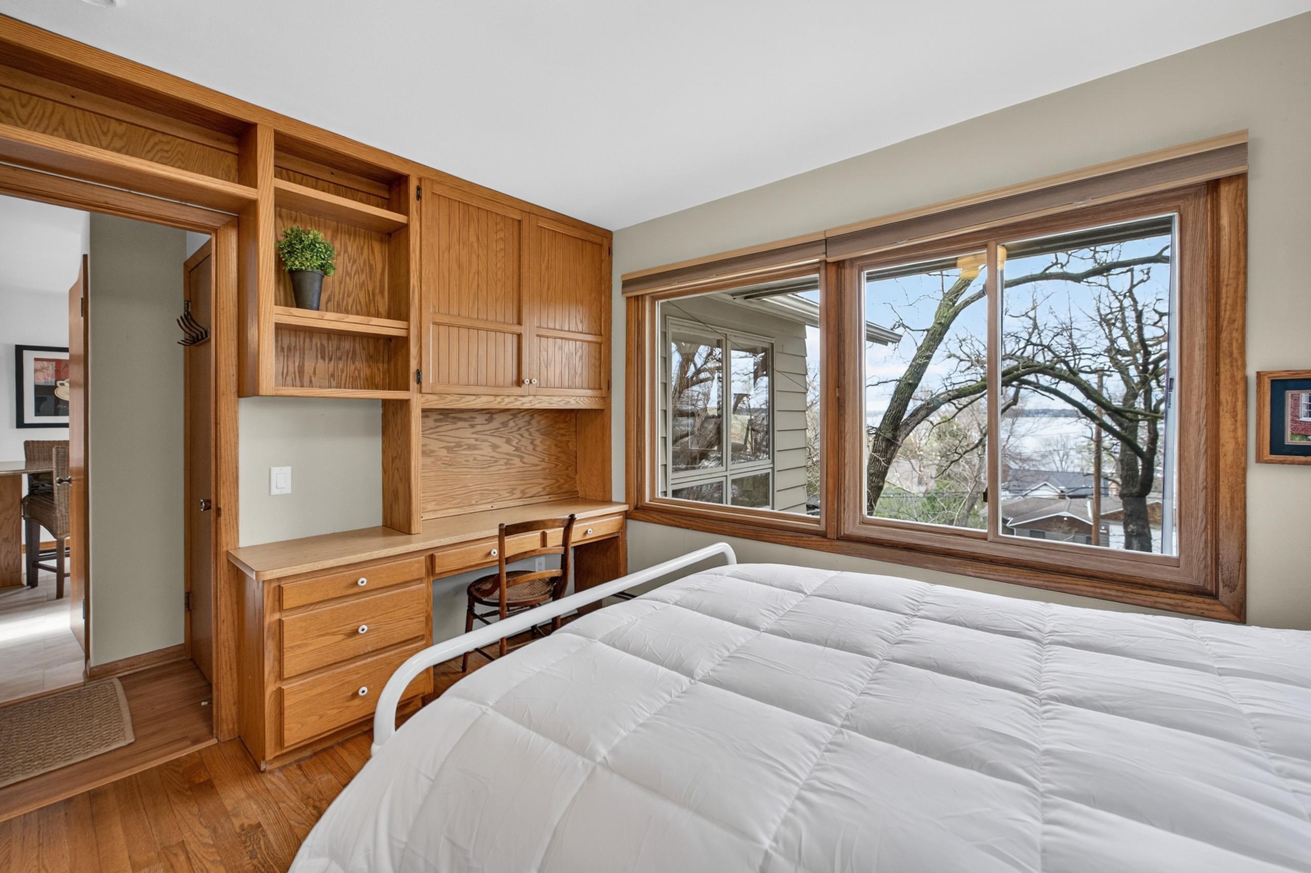 5109 Lake Mendota Drive