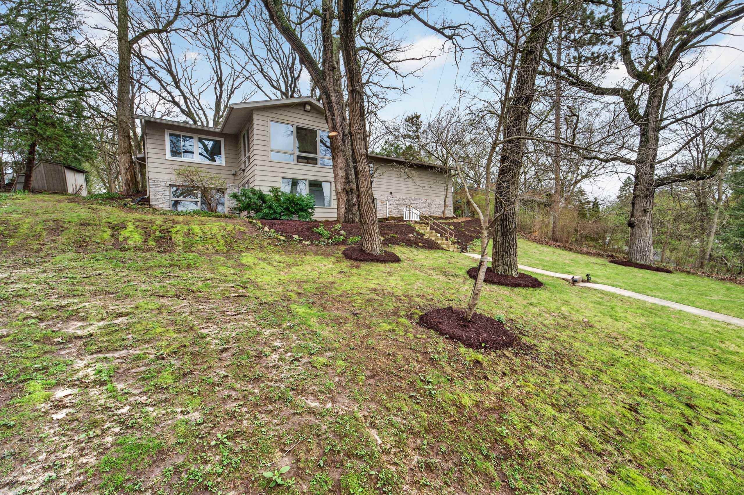 5109 Lake Mendota Drive