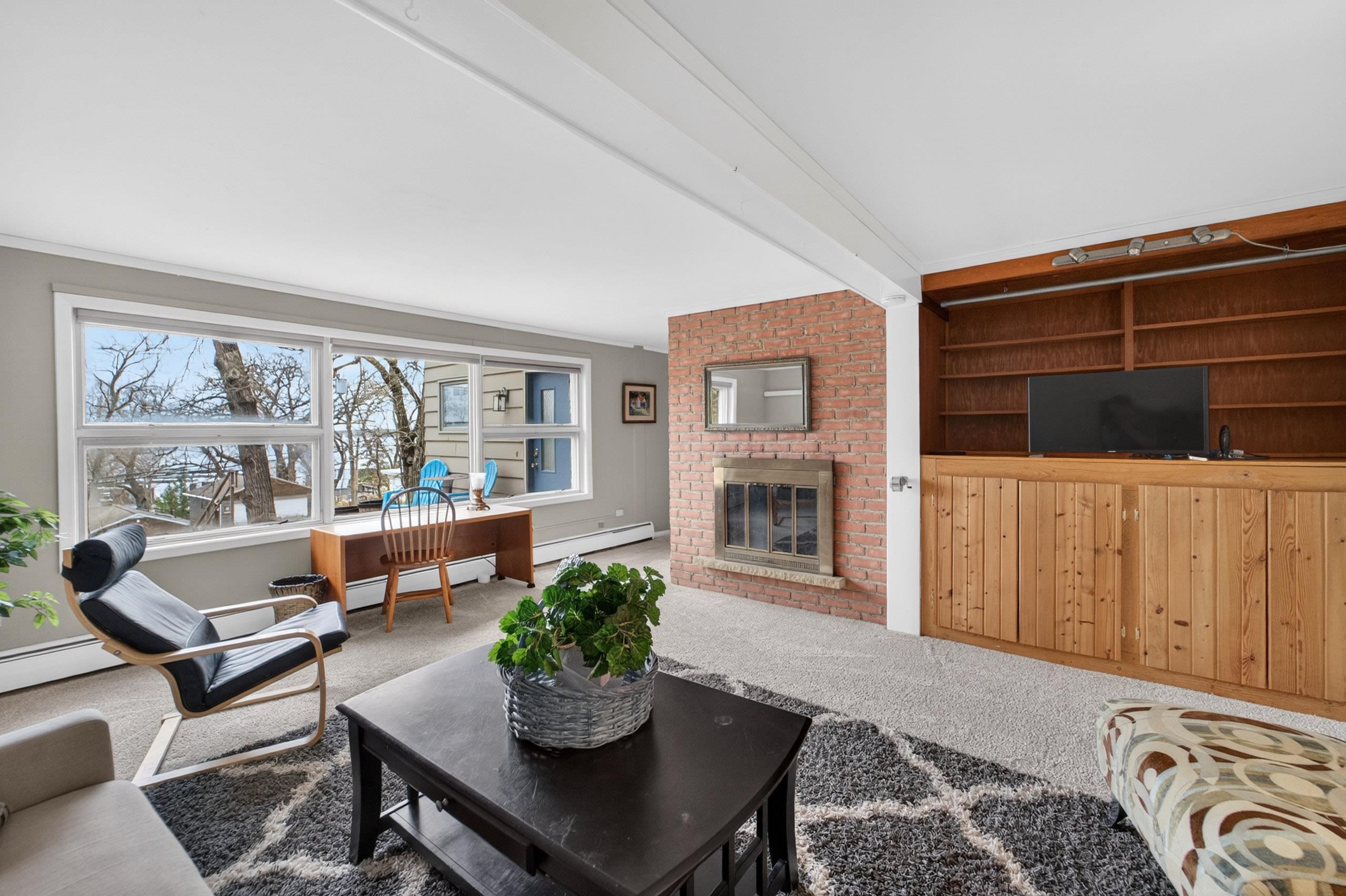 5109 Lake Mendota Drive