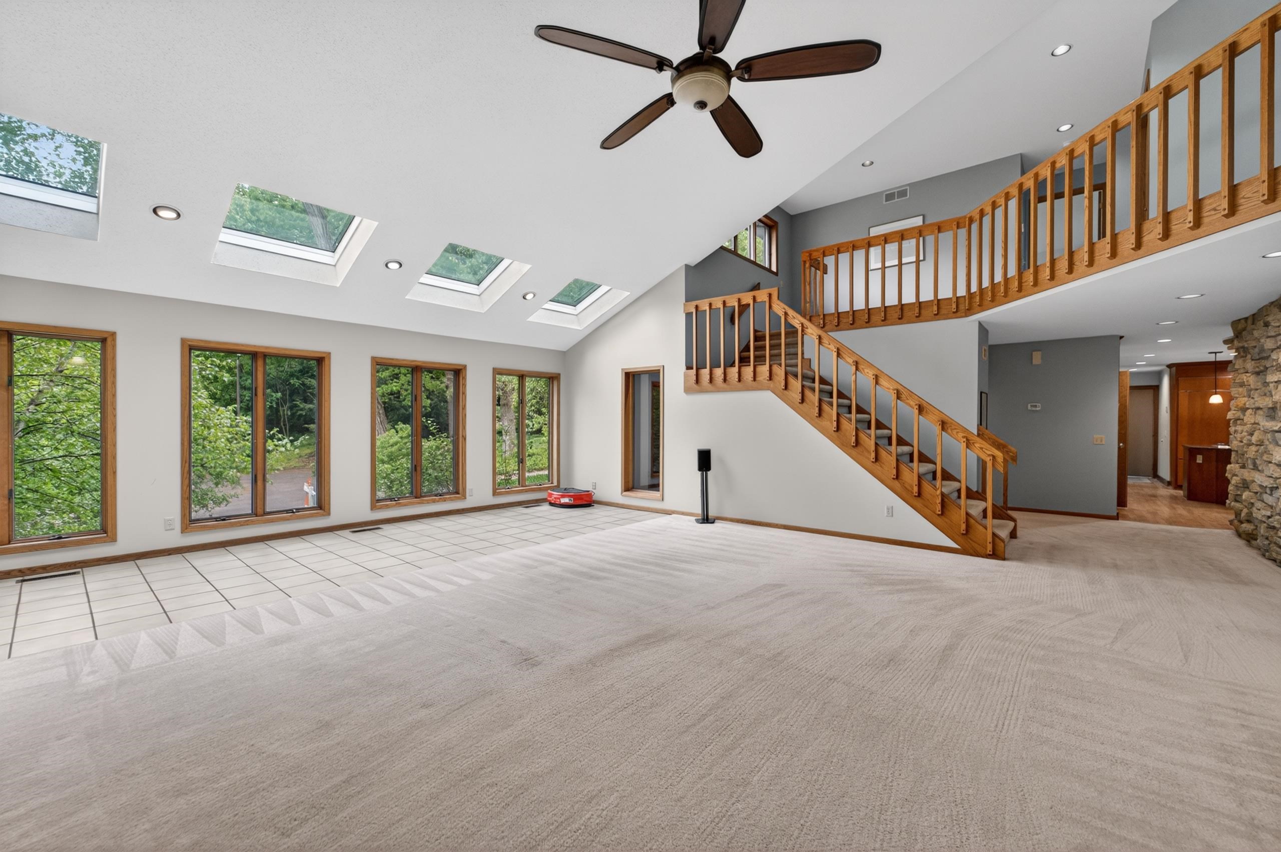 5 Wood Crest Court