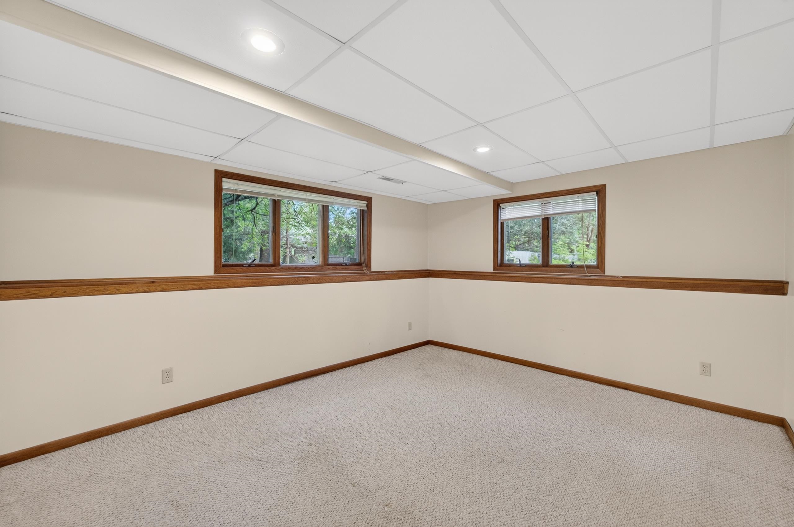 5 Wood Crest Court