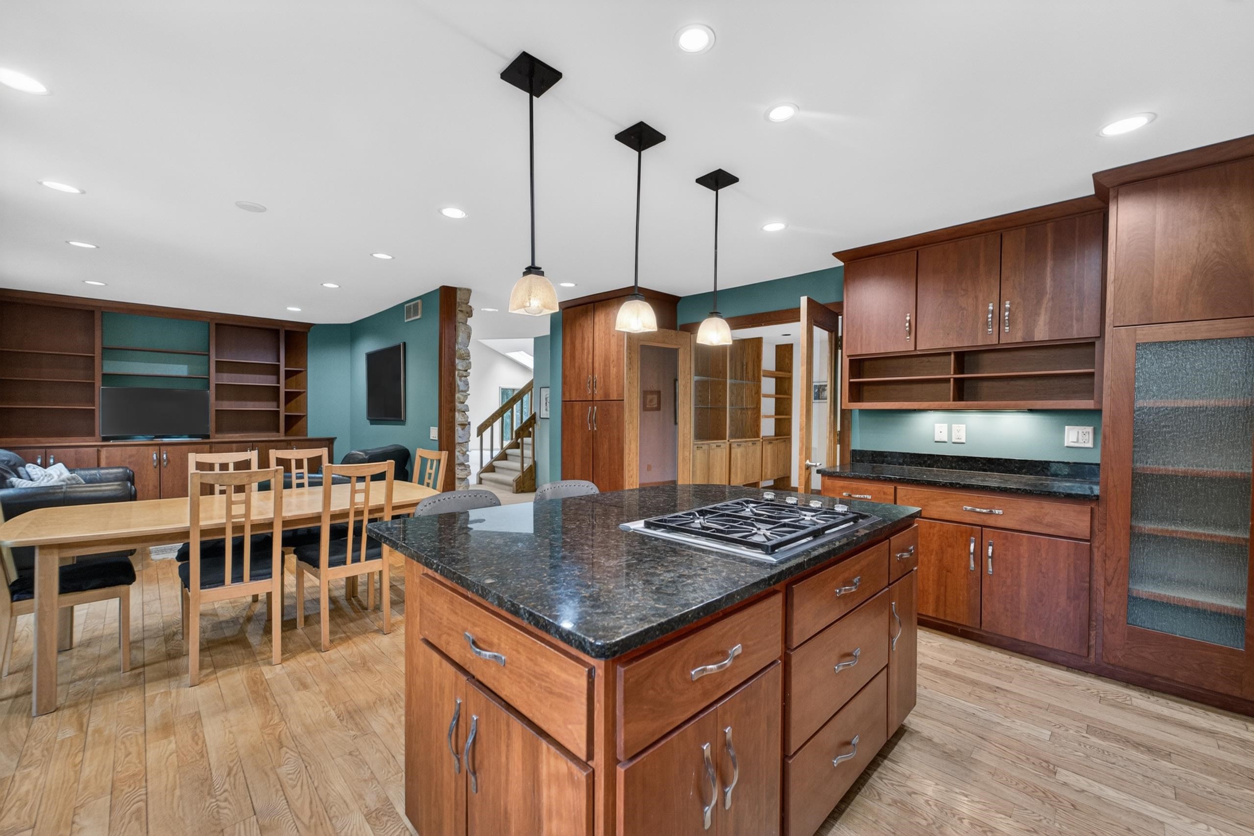 5 Wood Crest Court