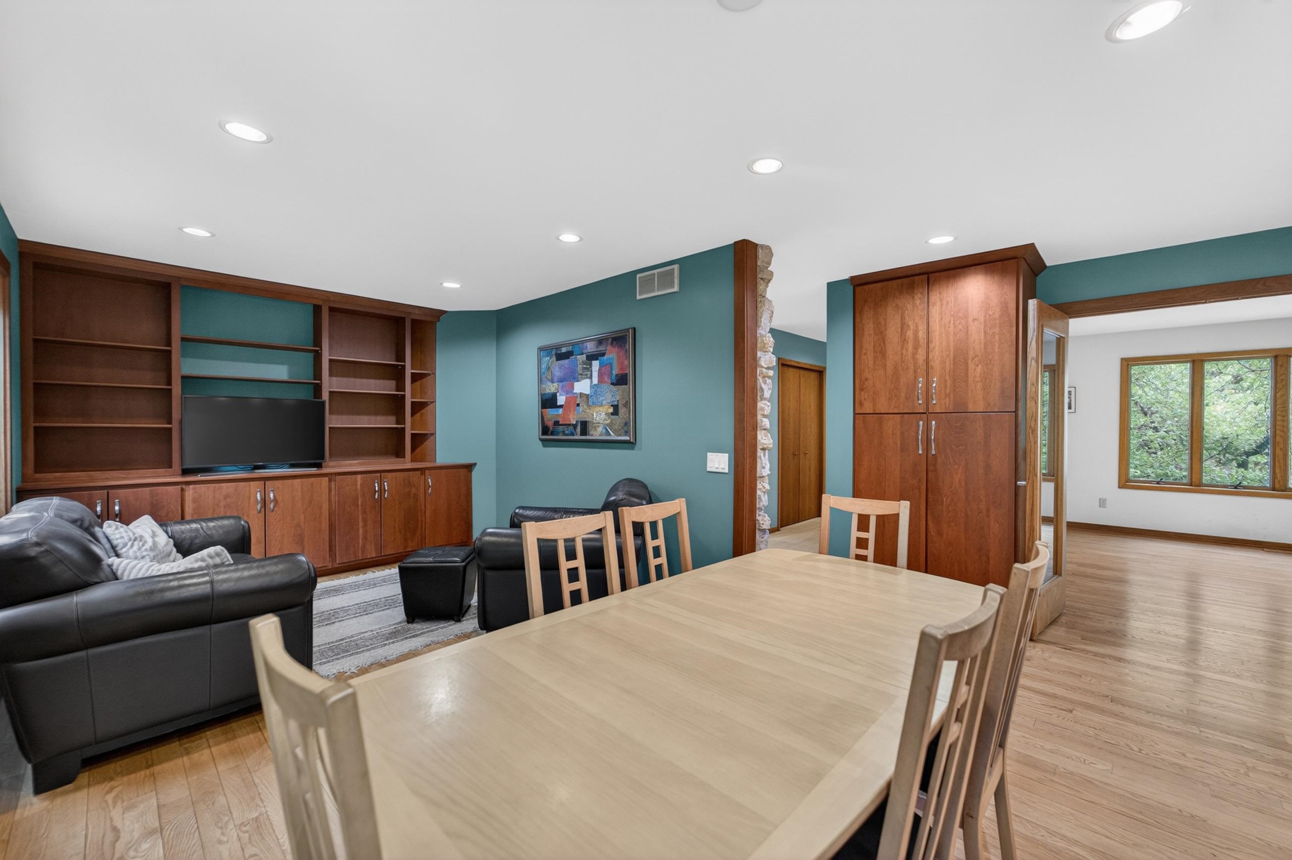 5 Wood Crest Court
