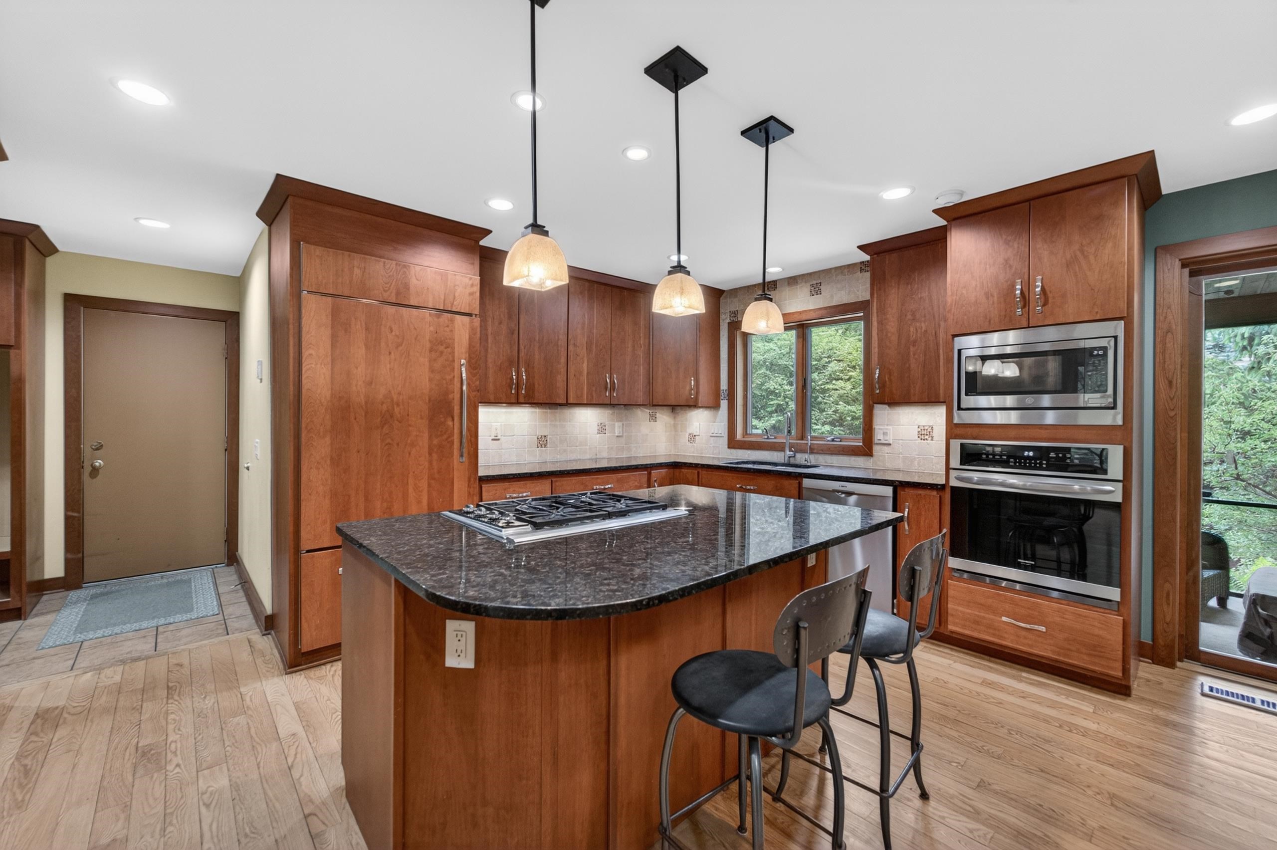 5 Wood Crest Court