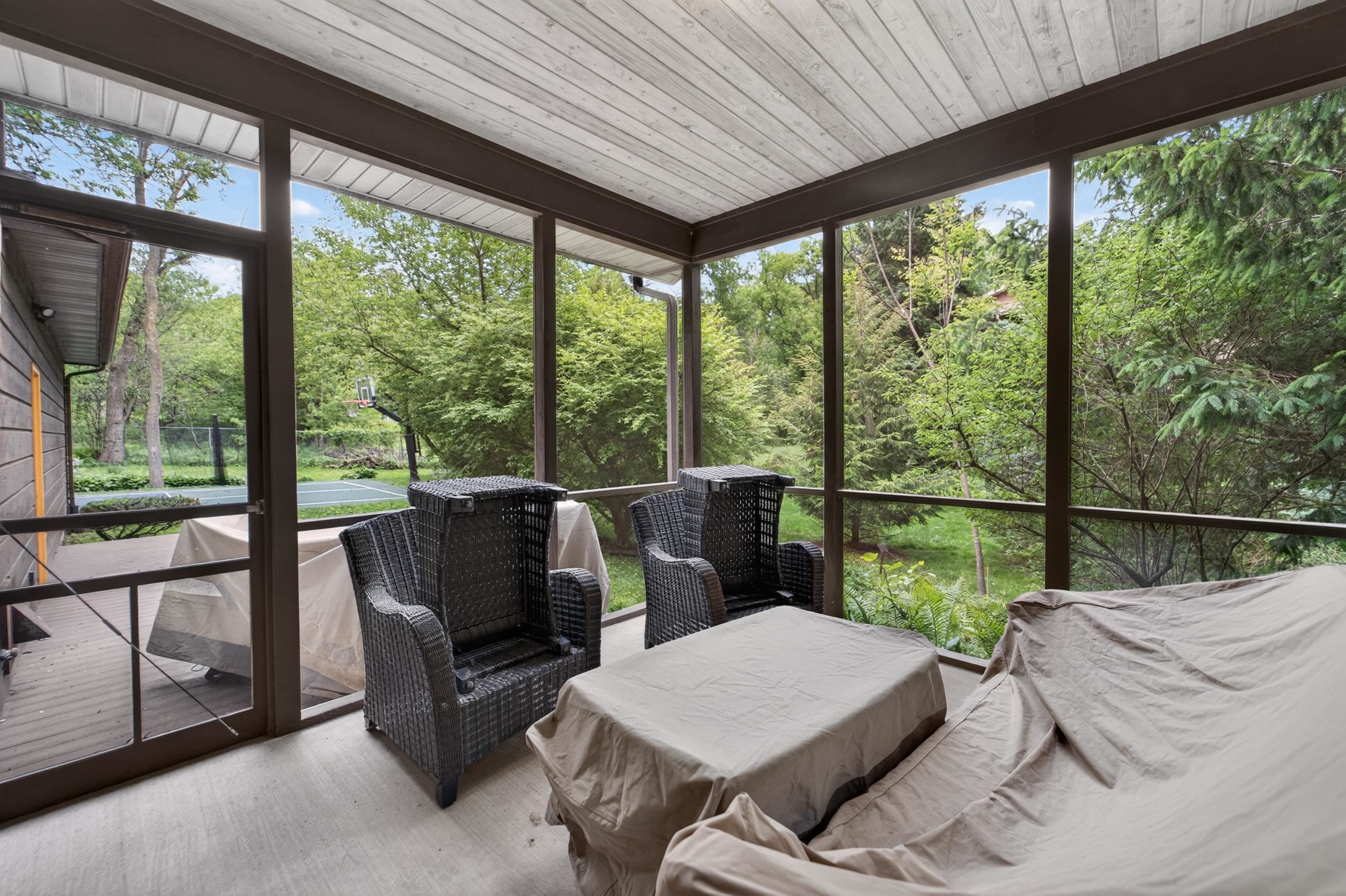 5 Wood Crest Court