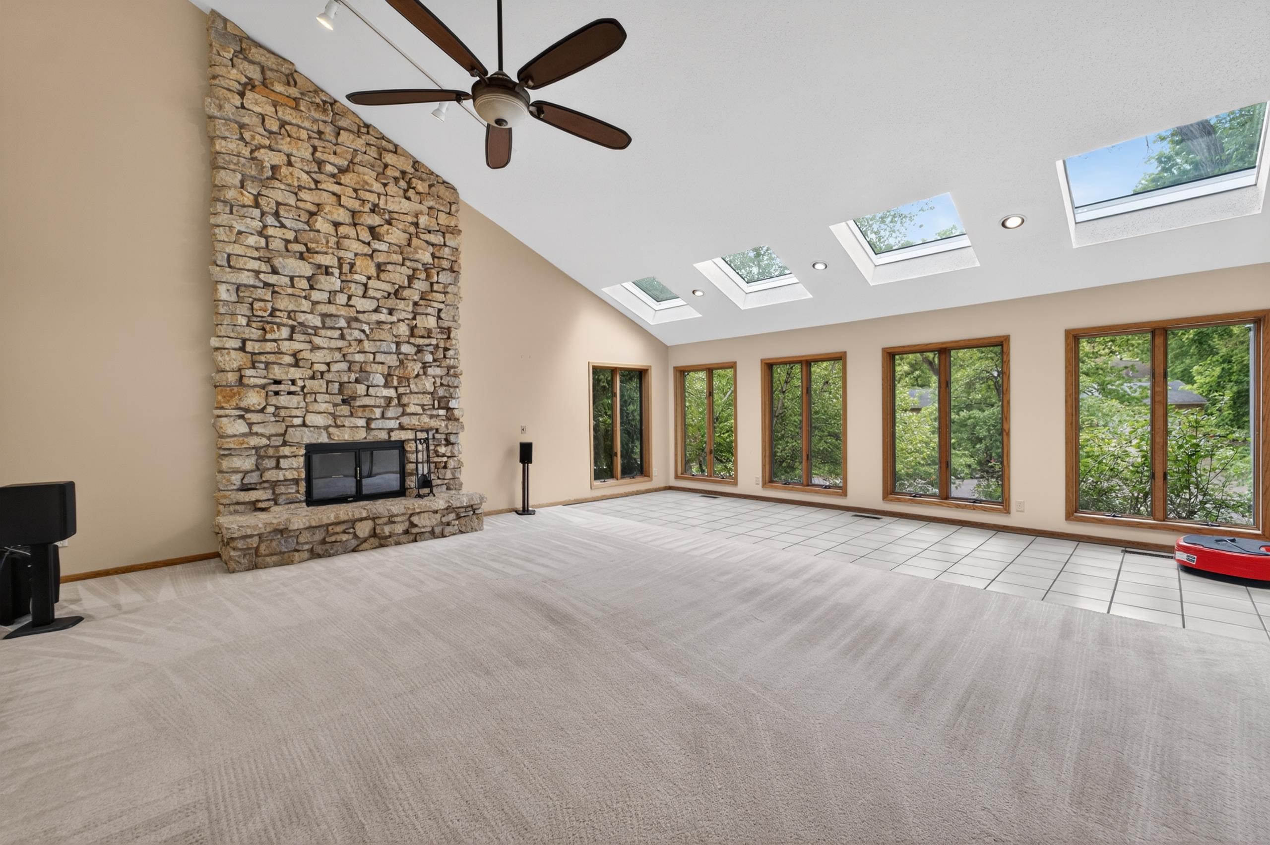 5 Wood Crest Court