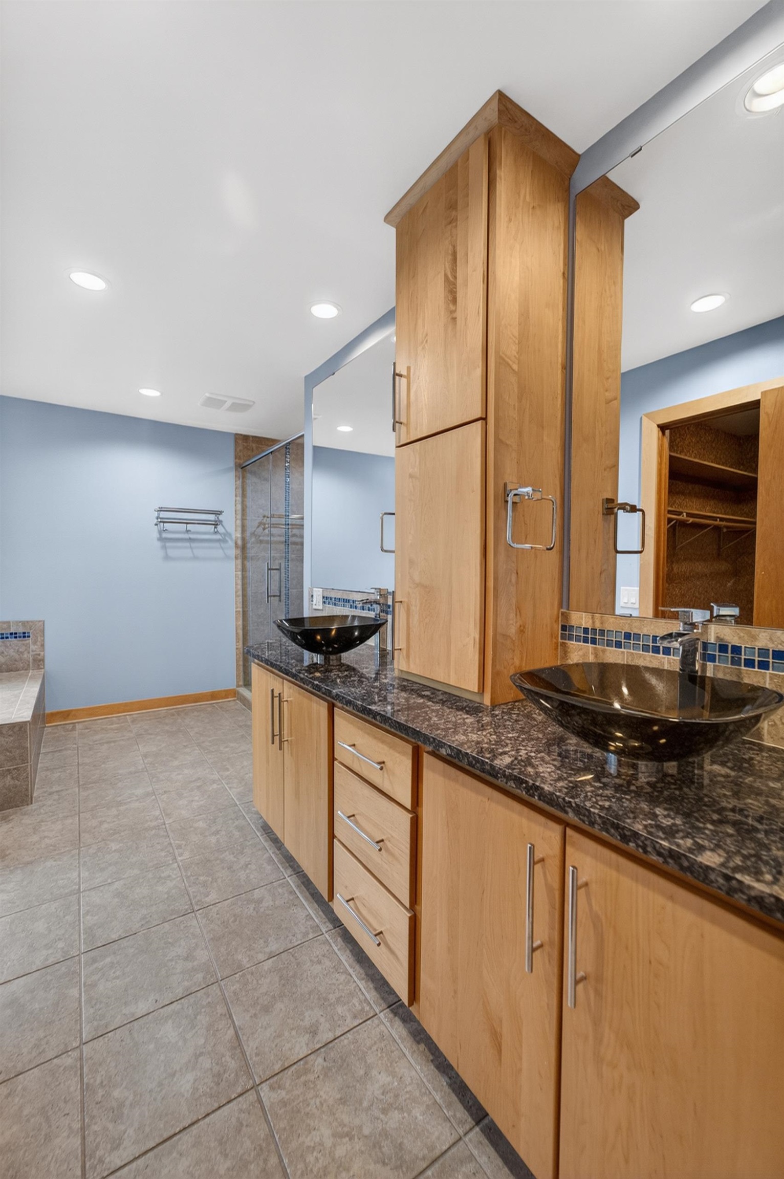 5 Wood Crest Court