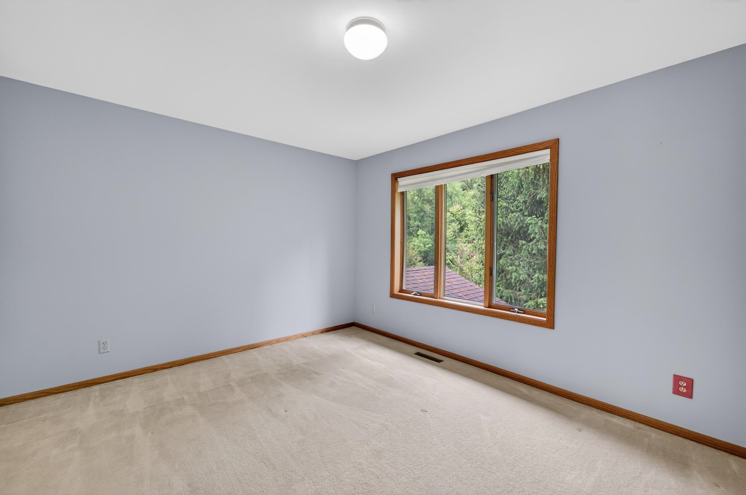 5 Wood Crest Court