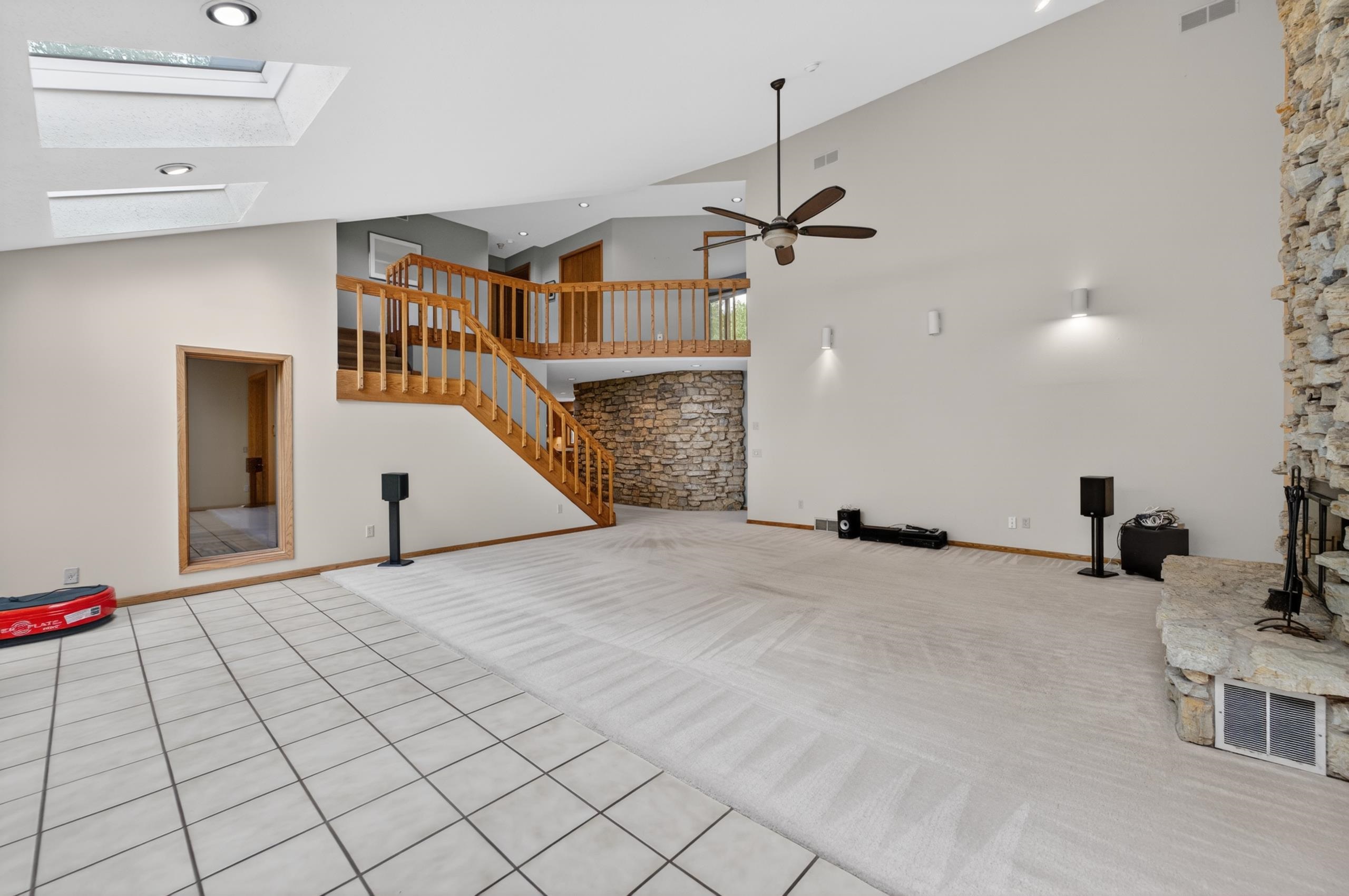 5 Wood Crest Court