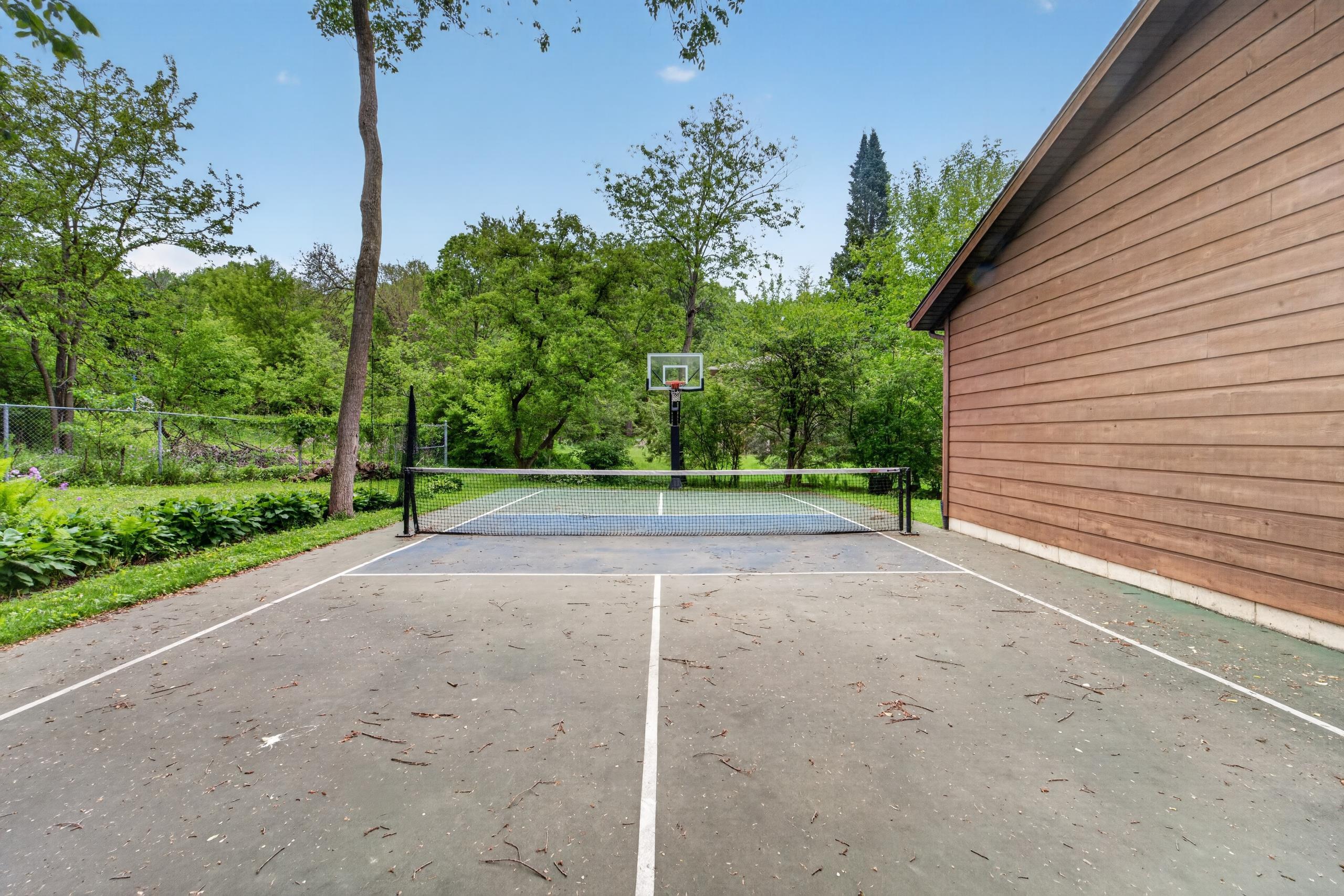 5 Wood Crest Court