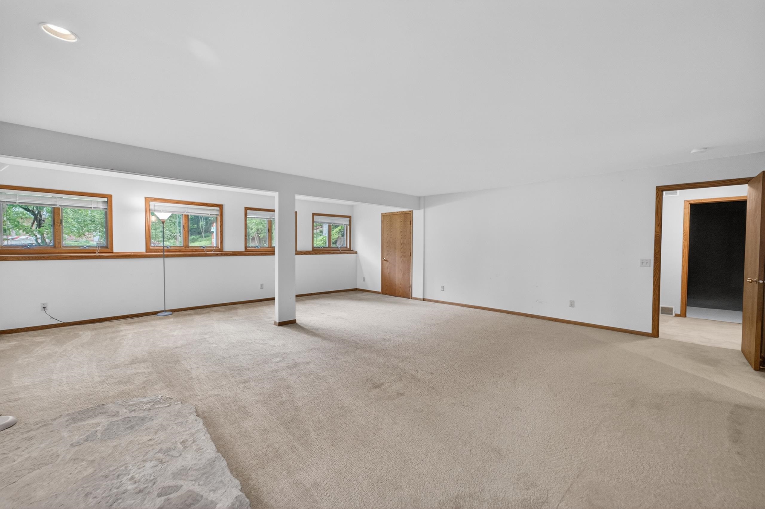5 Wood Crest Court