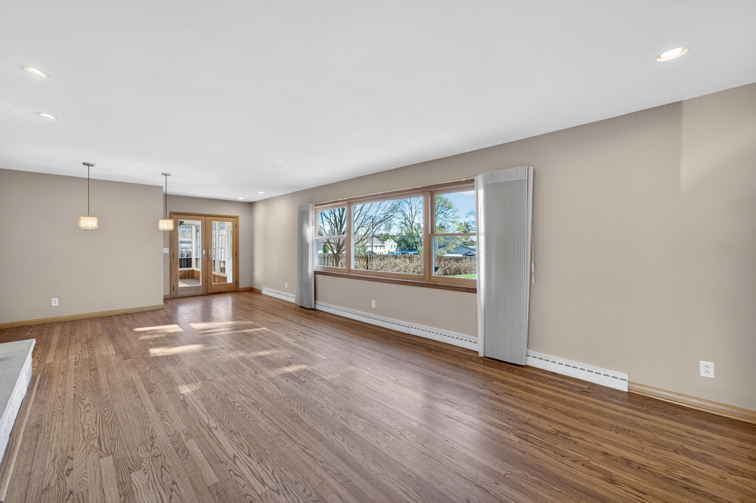 313 S Jefferson Street