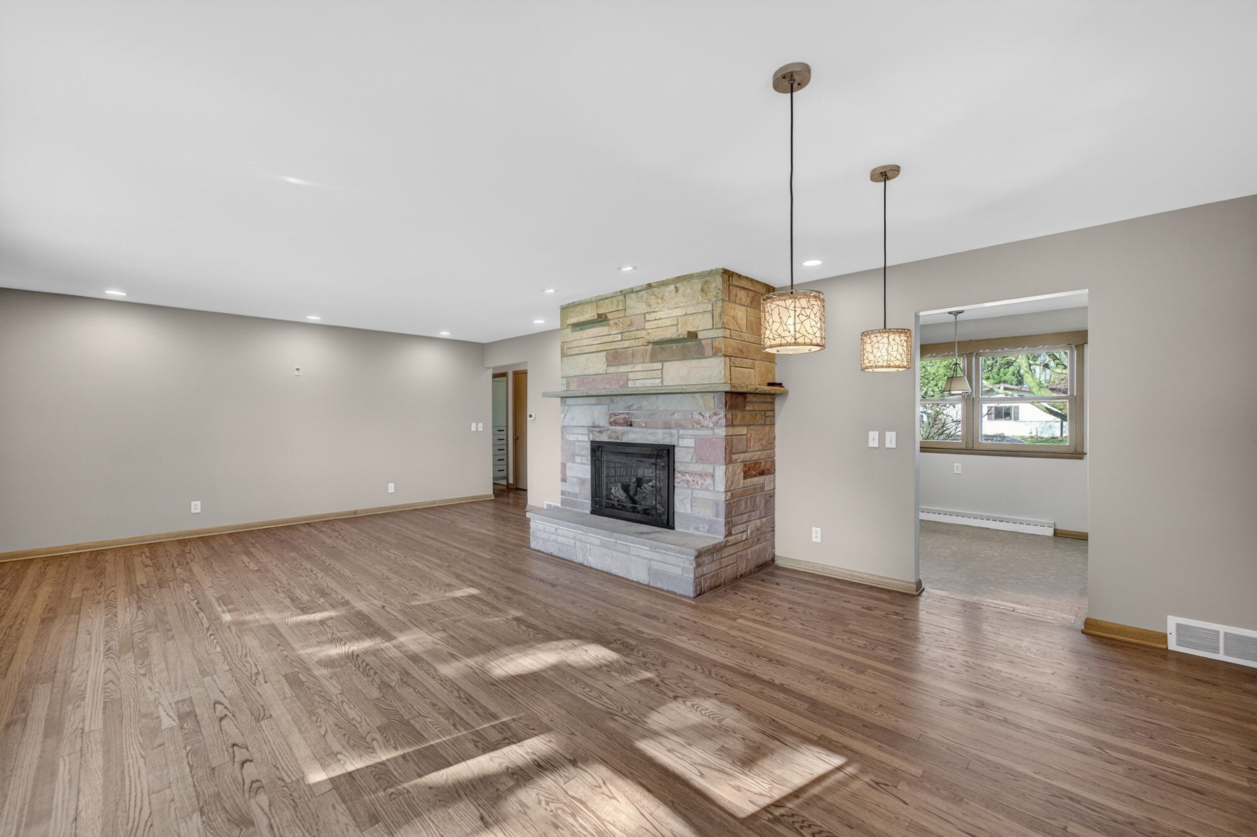 313 S Jefferson Street