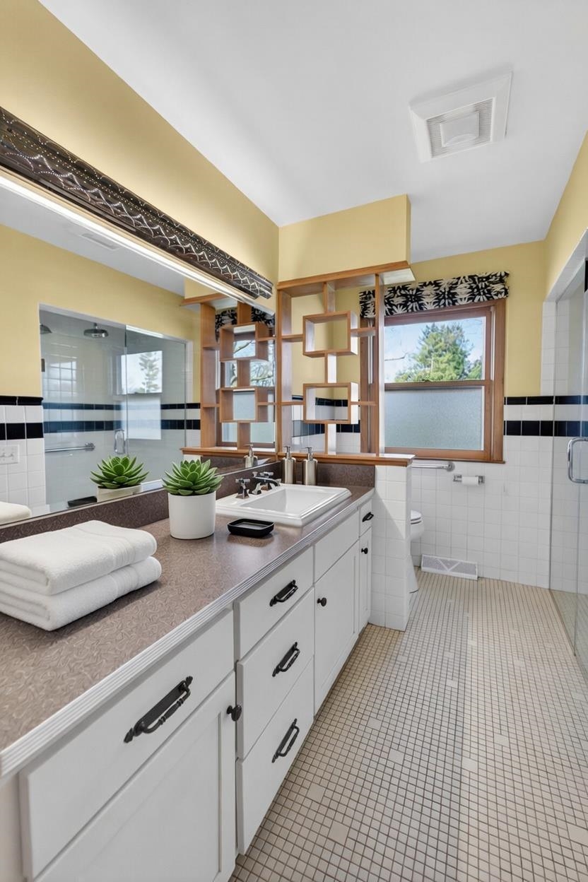 313 S Jefferson Street