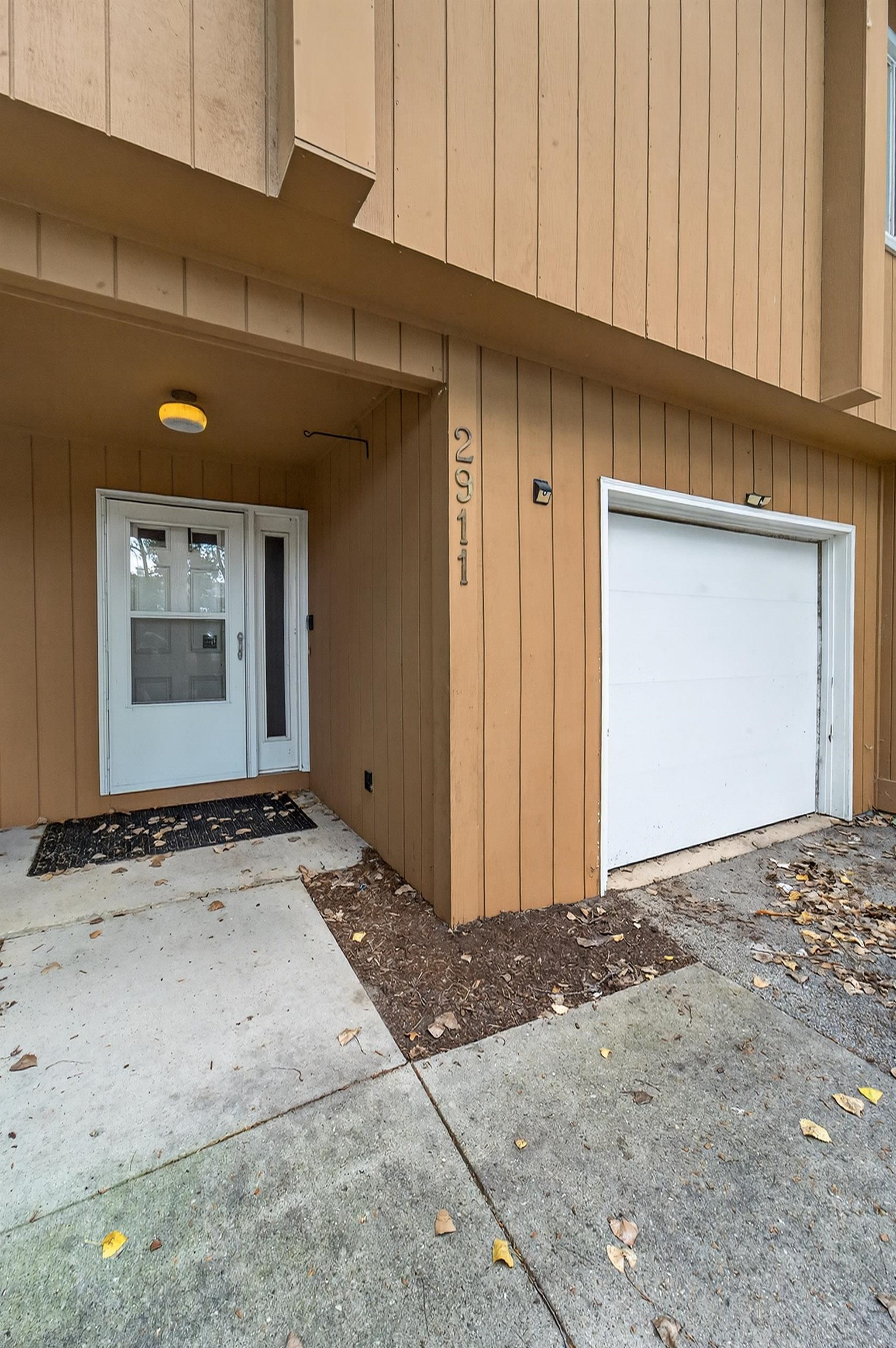 2911 Marina Drive