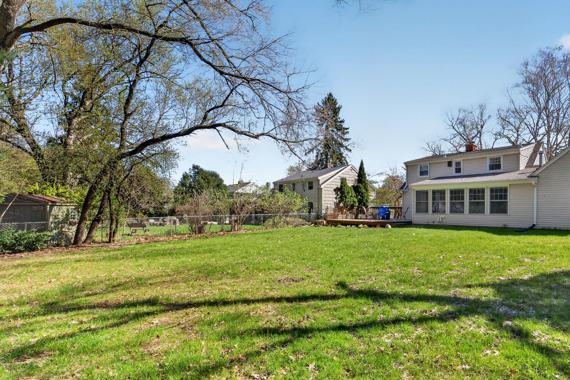 450 Charles Lane