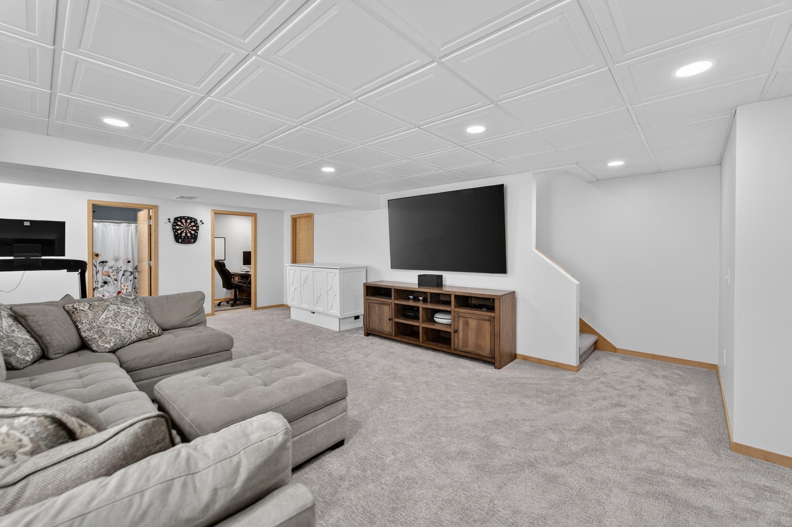 811 Cheshire Castle Way