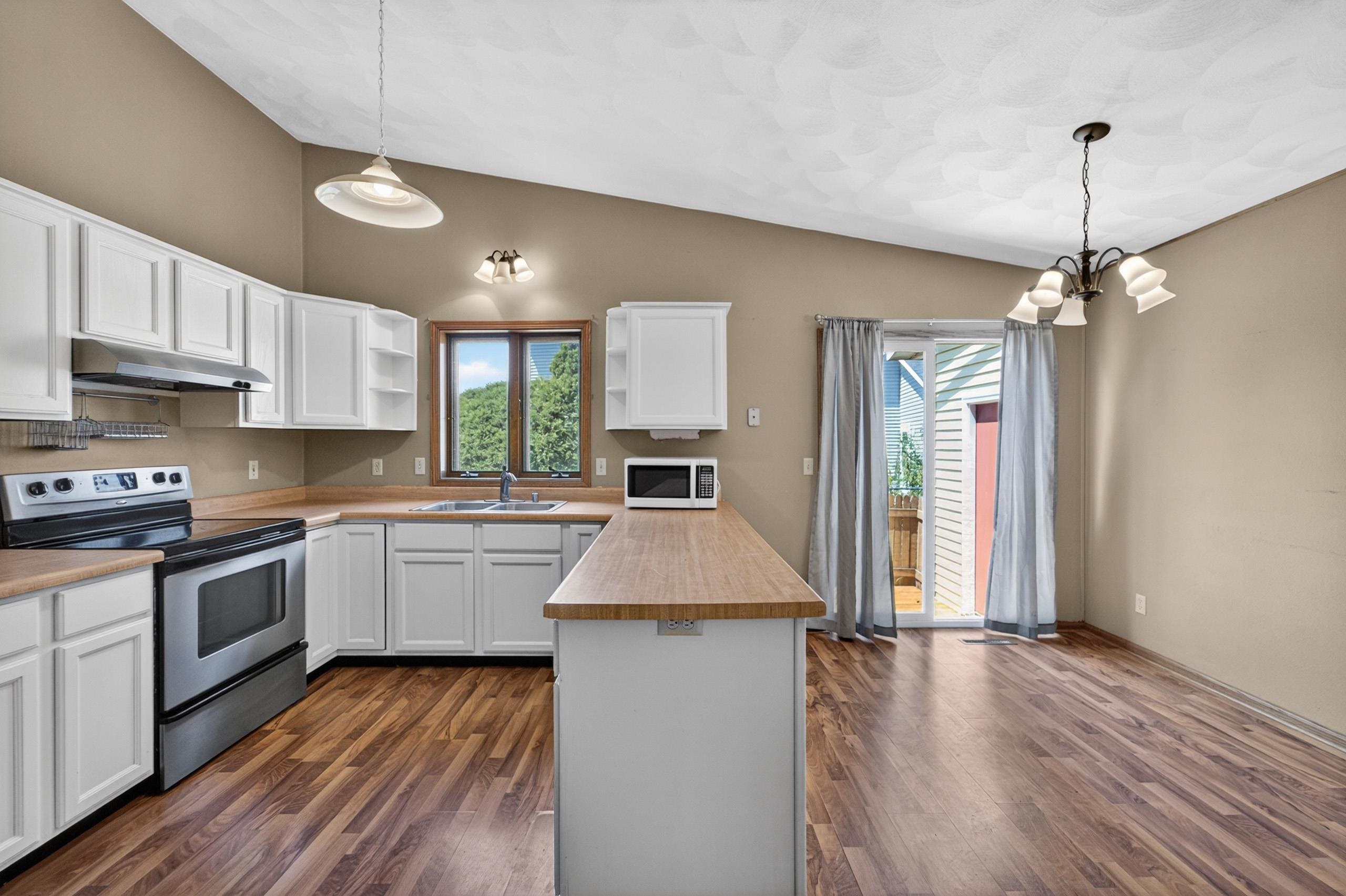 414 Meadow Oak Trail