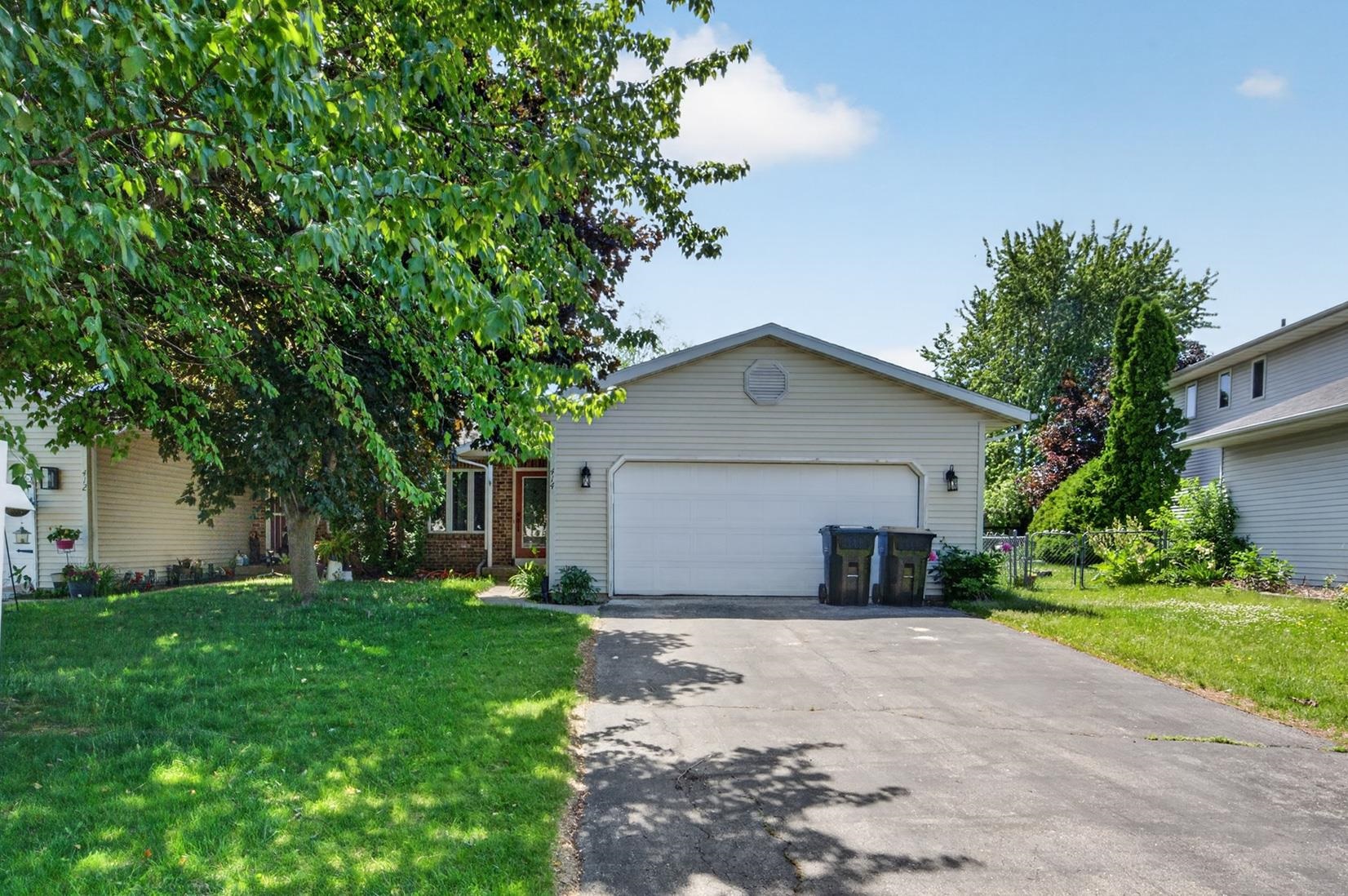 414 Meadow Oak Trail