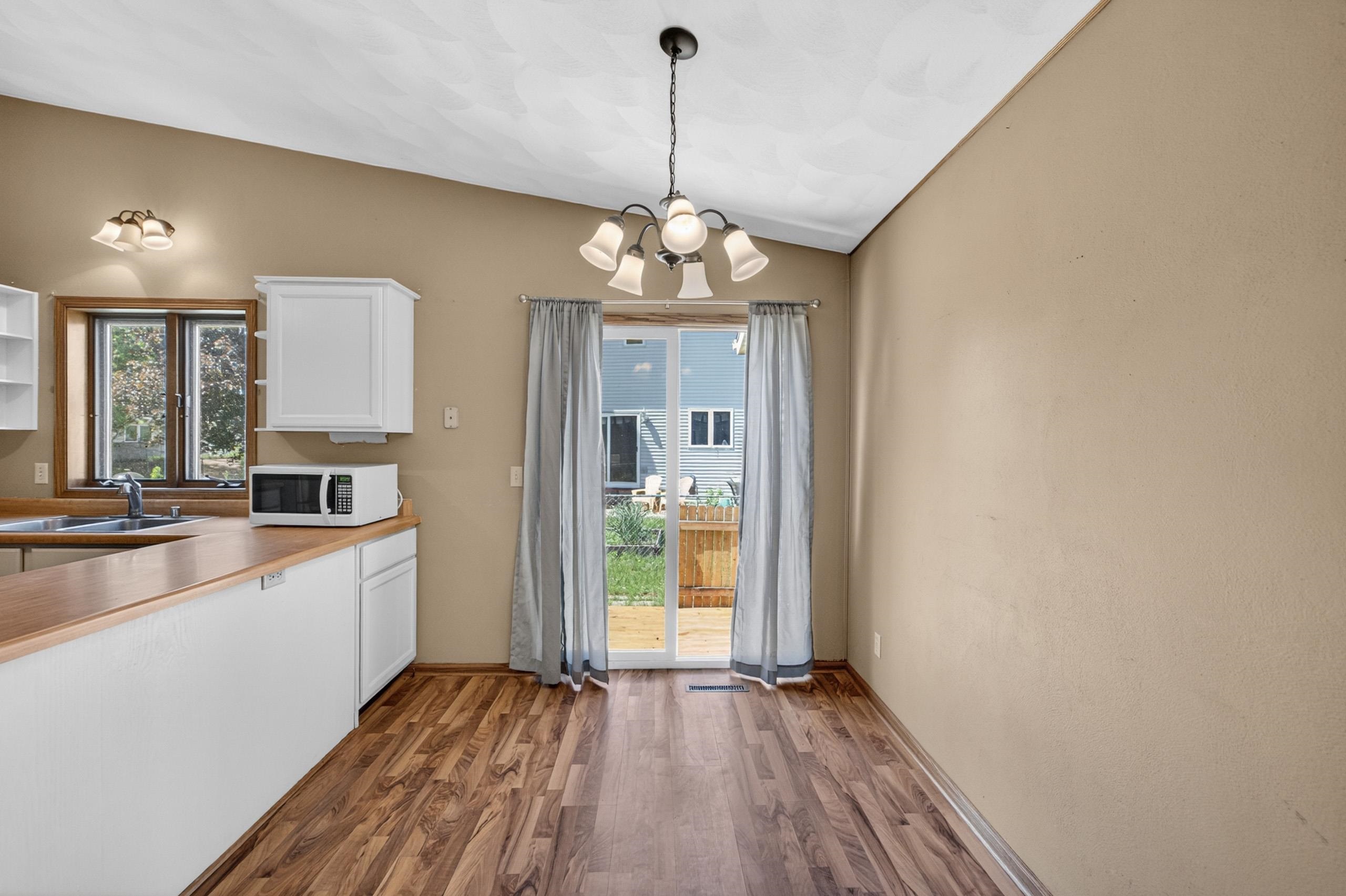 414 Meadow Oak Trail