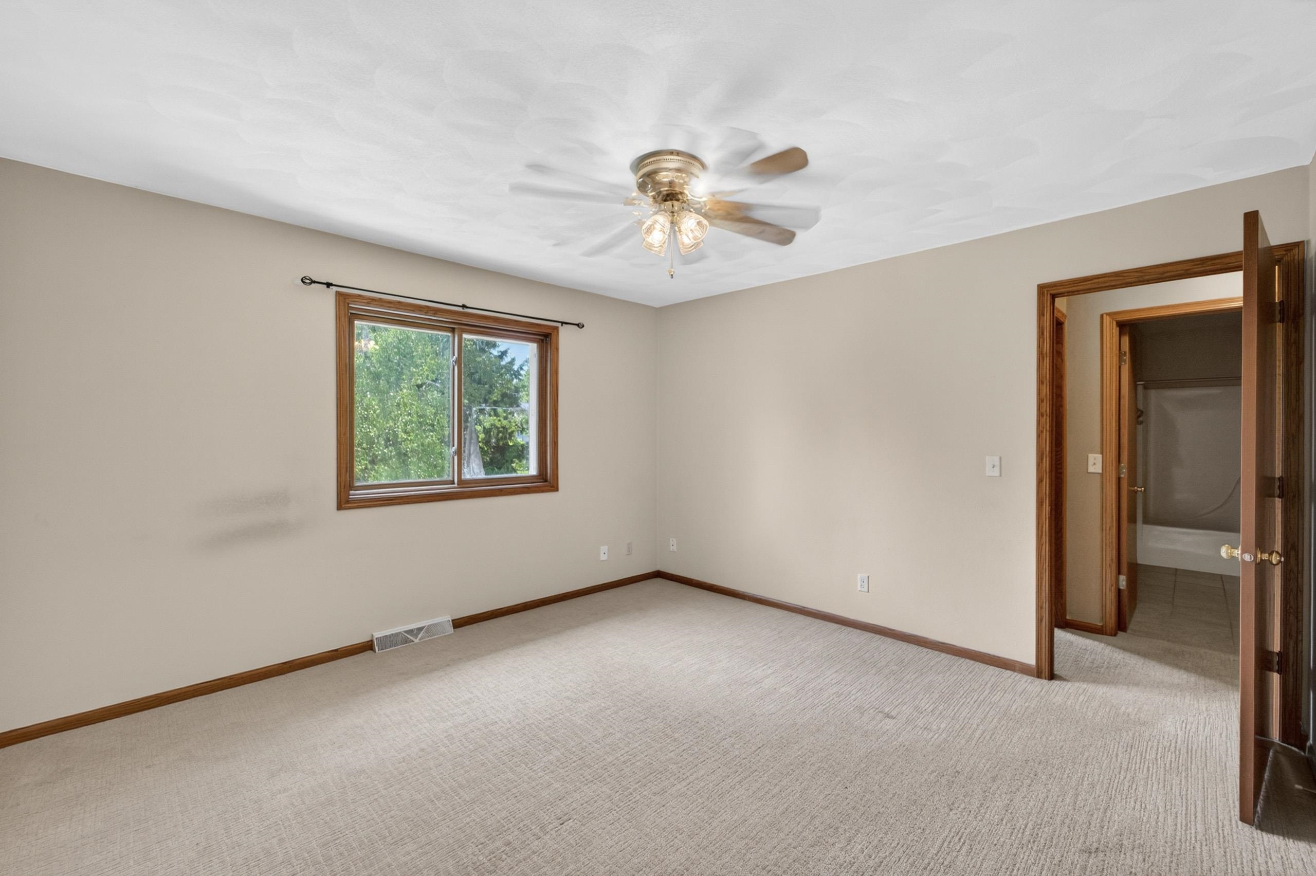 414 Meadow Oak Trail