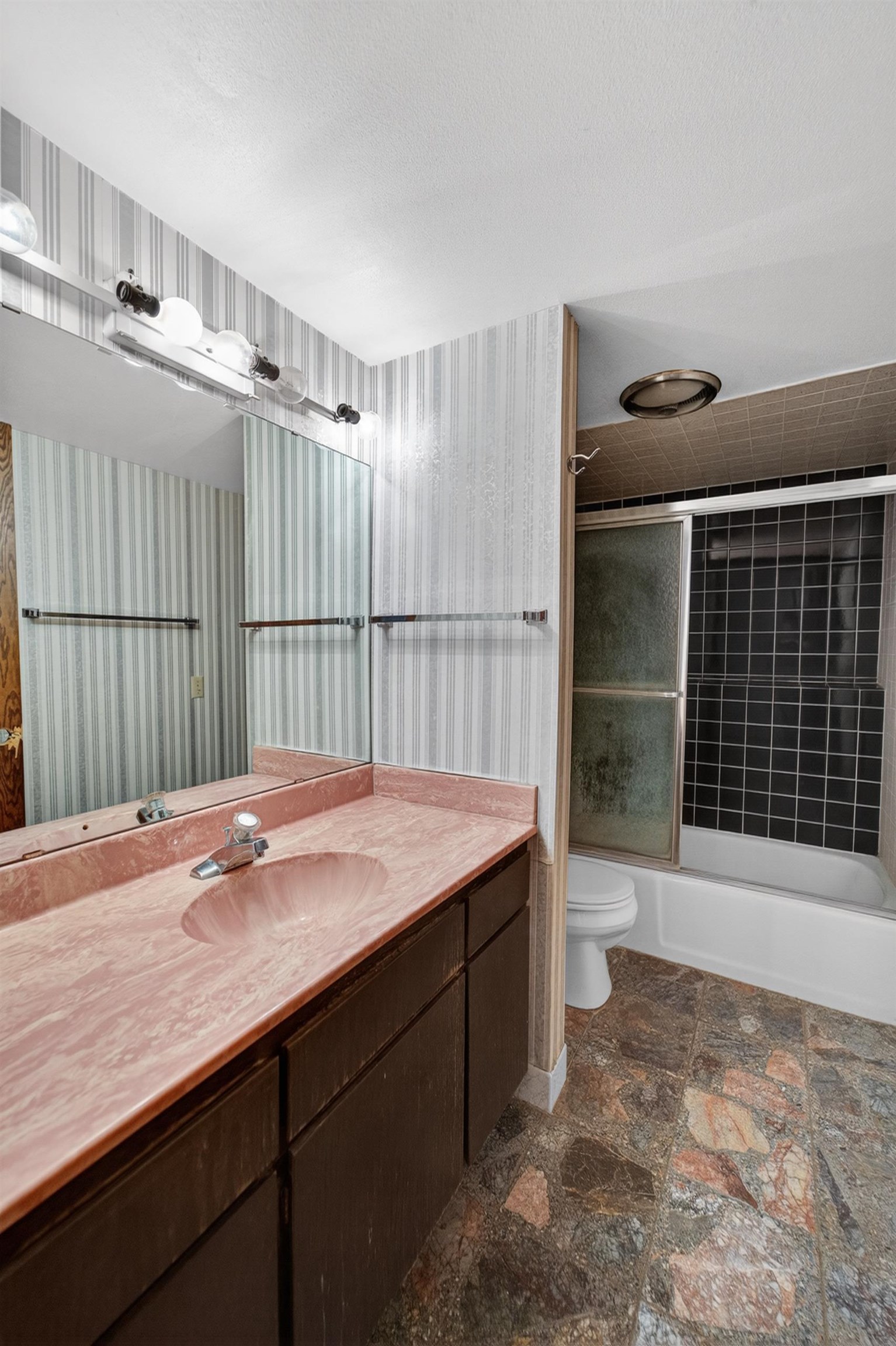 501 Ozark Trail