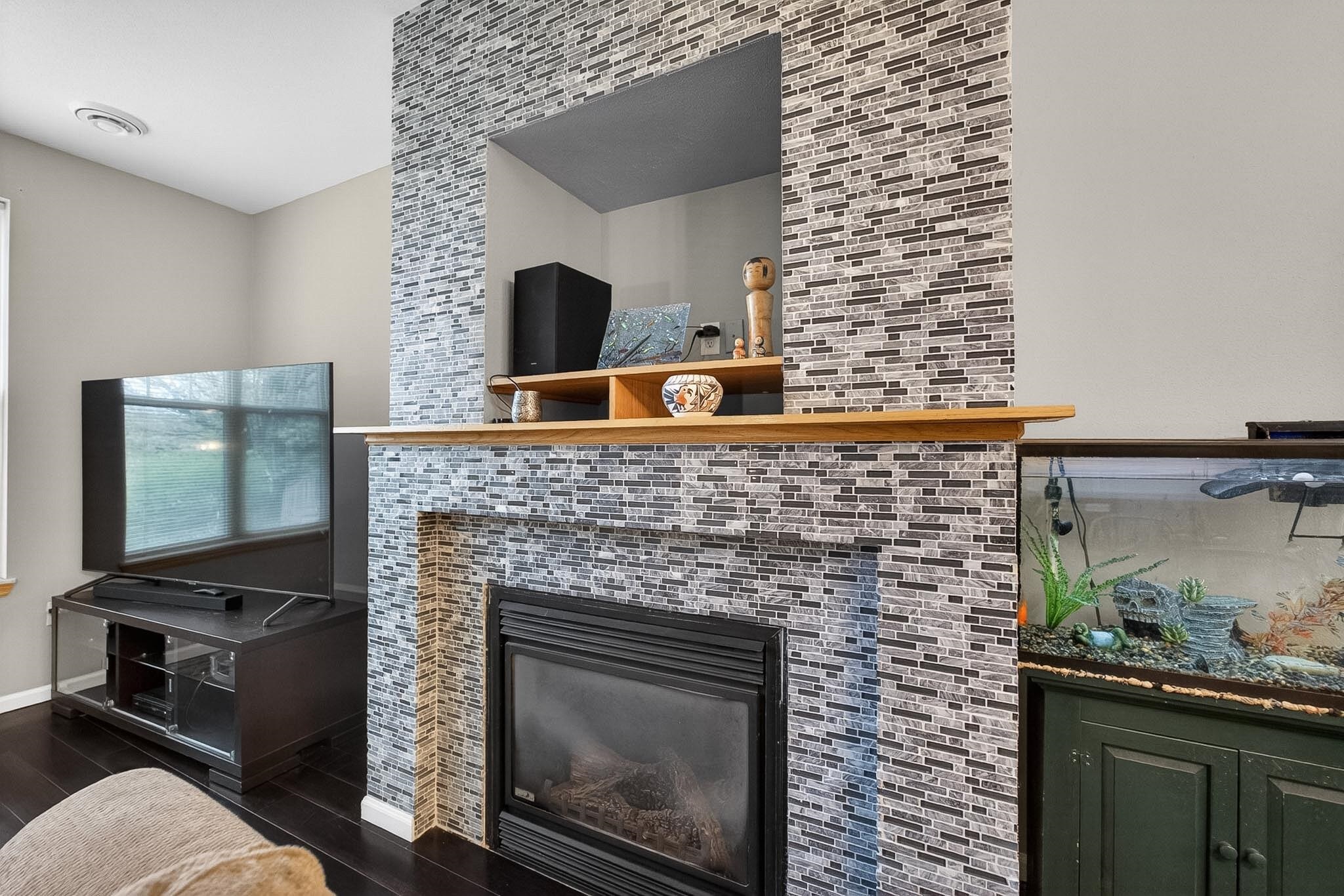 326 E Hill Parkway 10