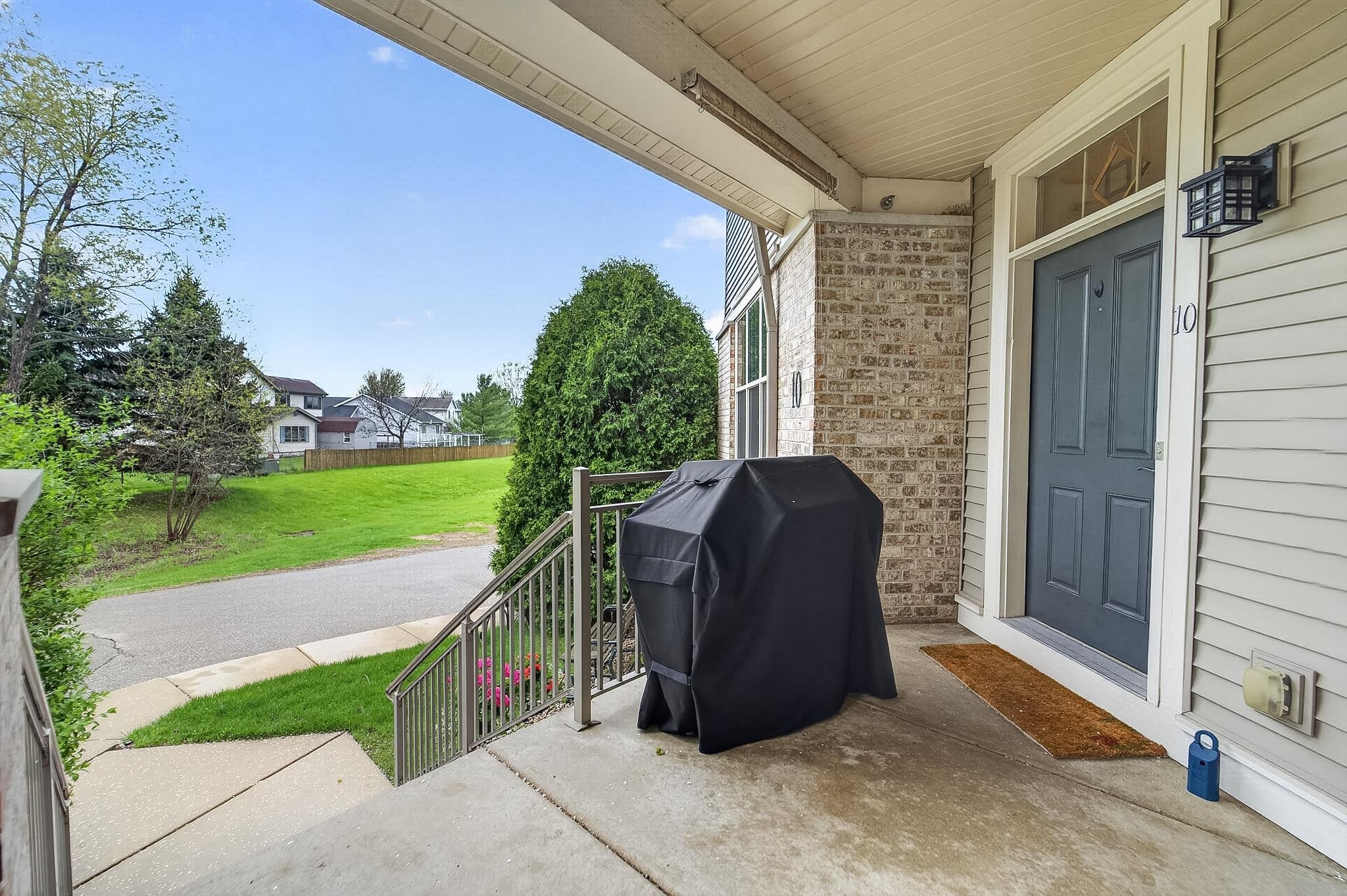 326 E Hill Parkway 10
