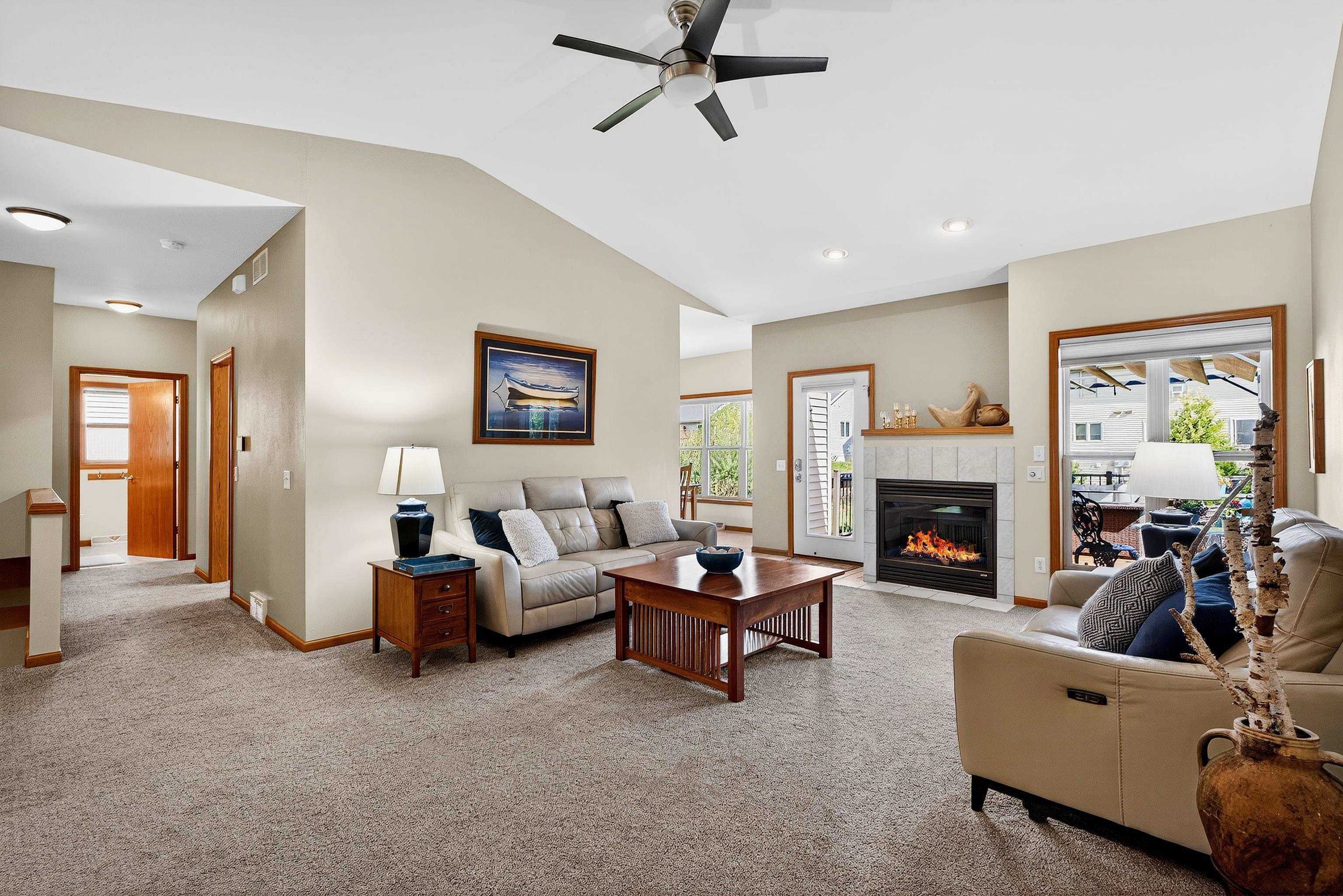 6614 CARLTON Drive