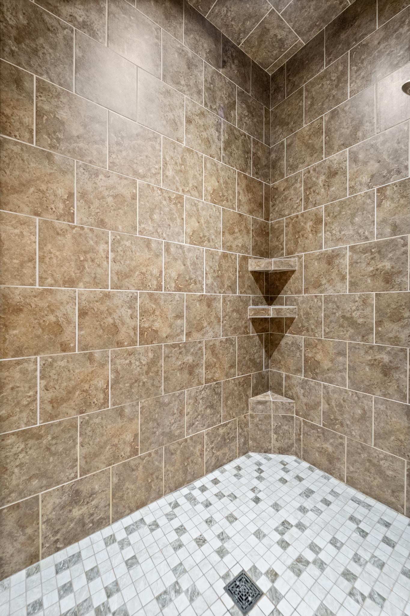 6722 N Chickahauk Trail