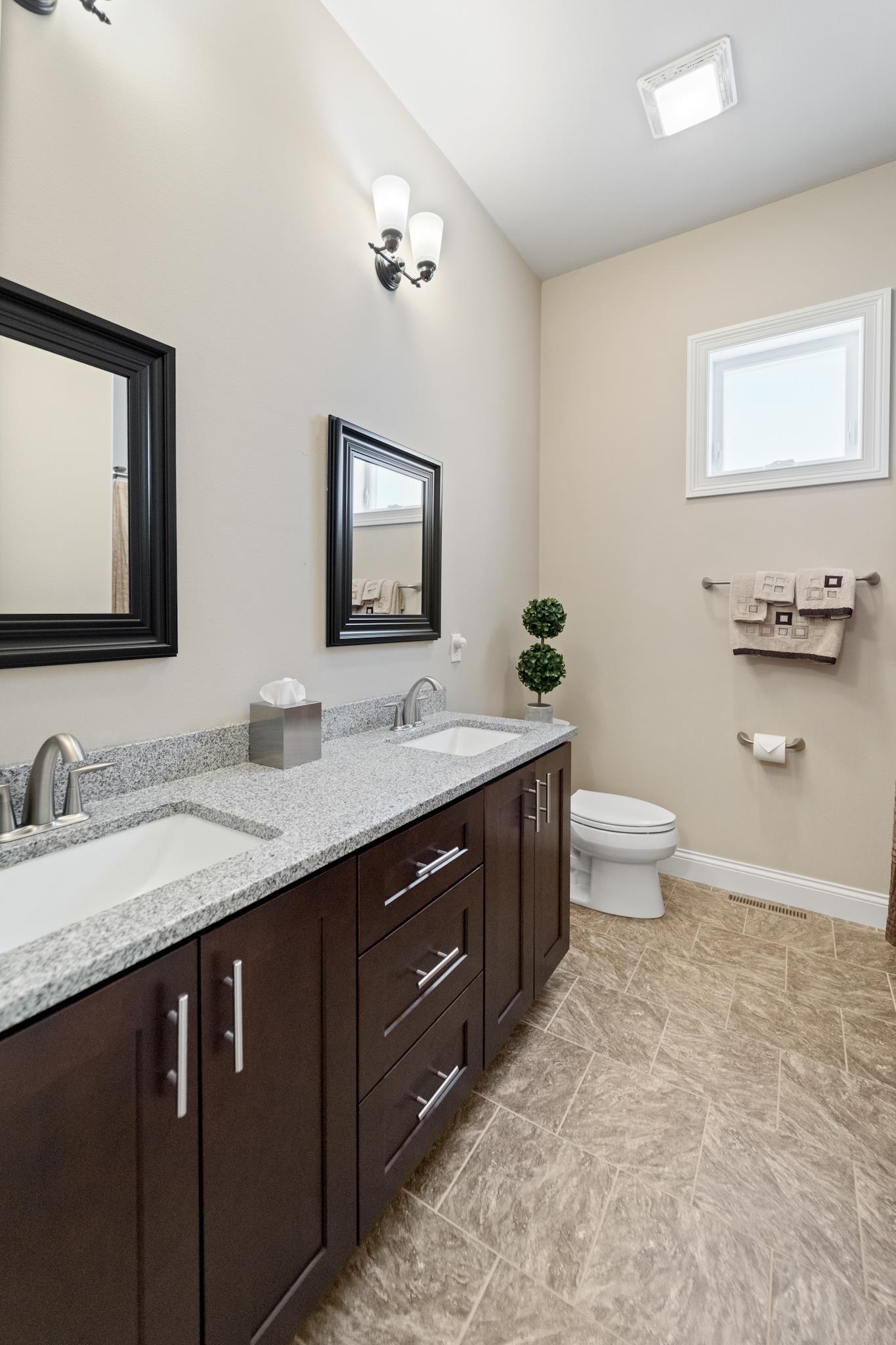 6722 N Chickahauk Trail