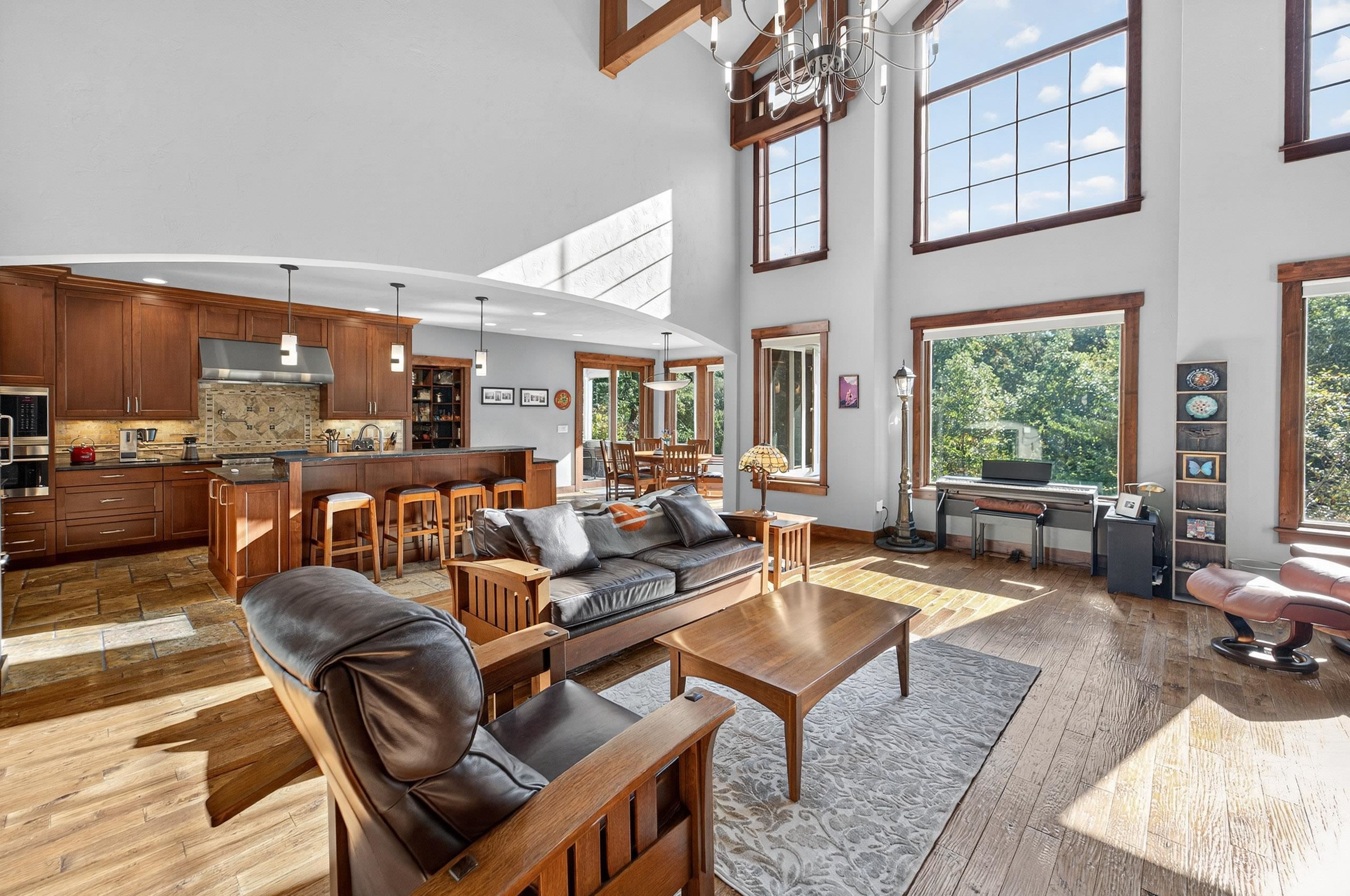 5675 Ashbourne Lane