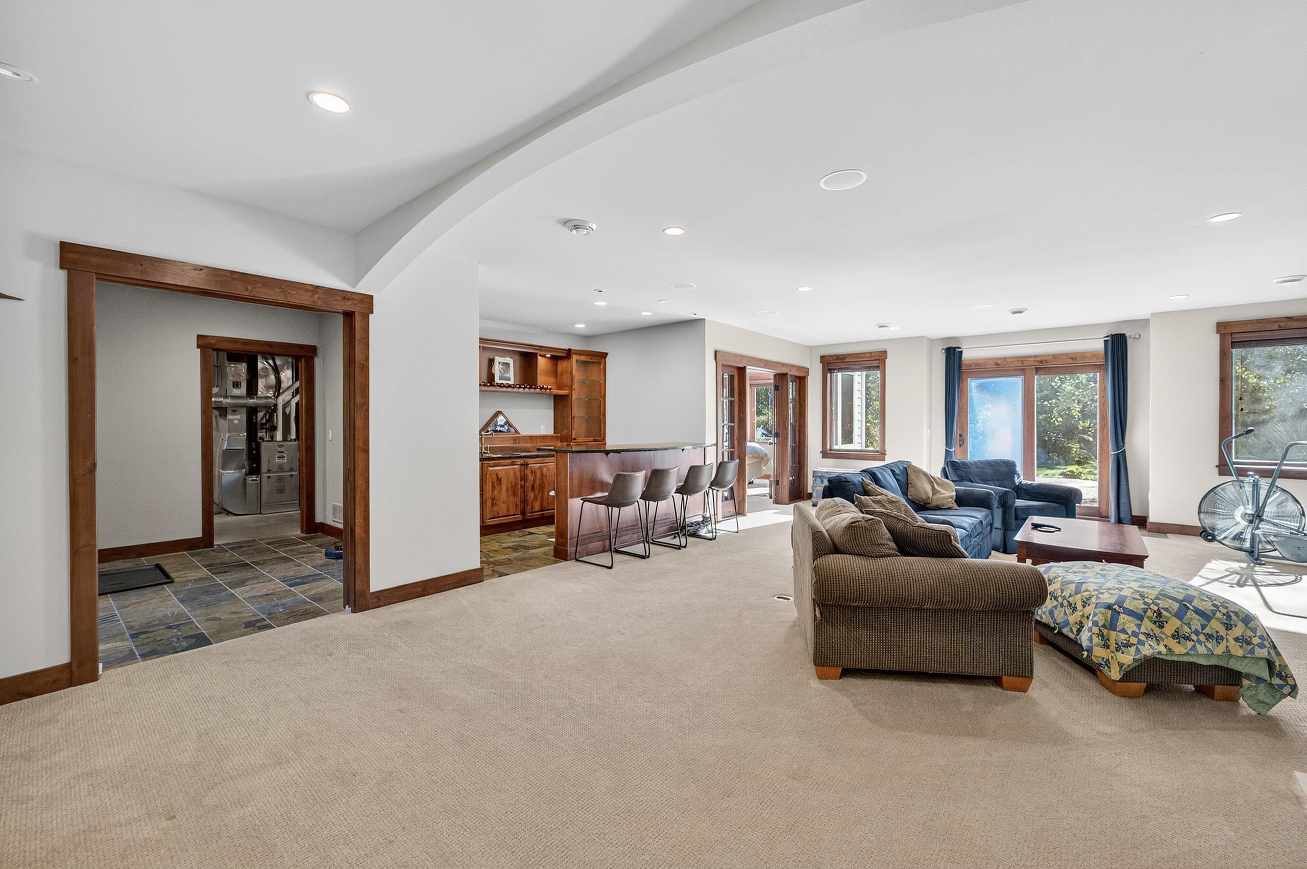 5675 Ashbourne Lane