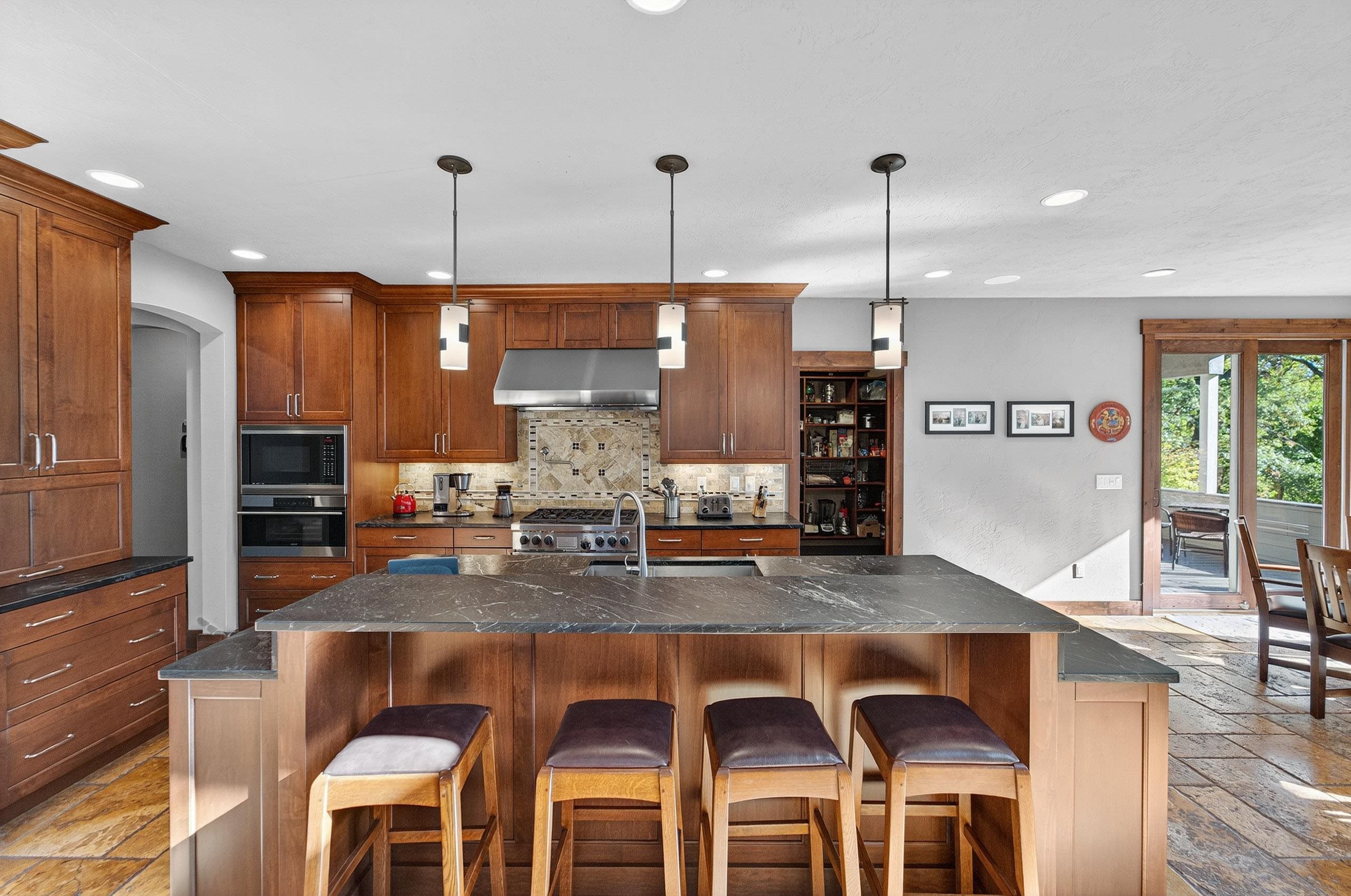 5675 Ashbourne Lane