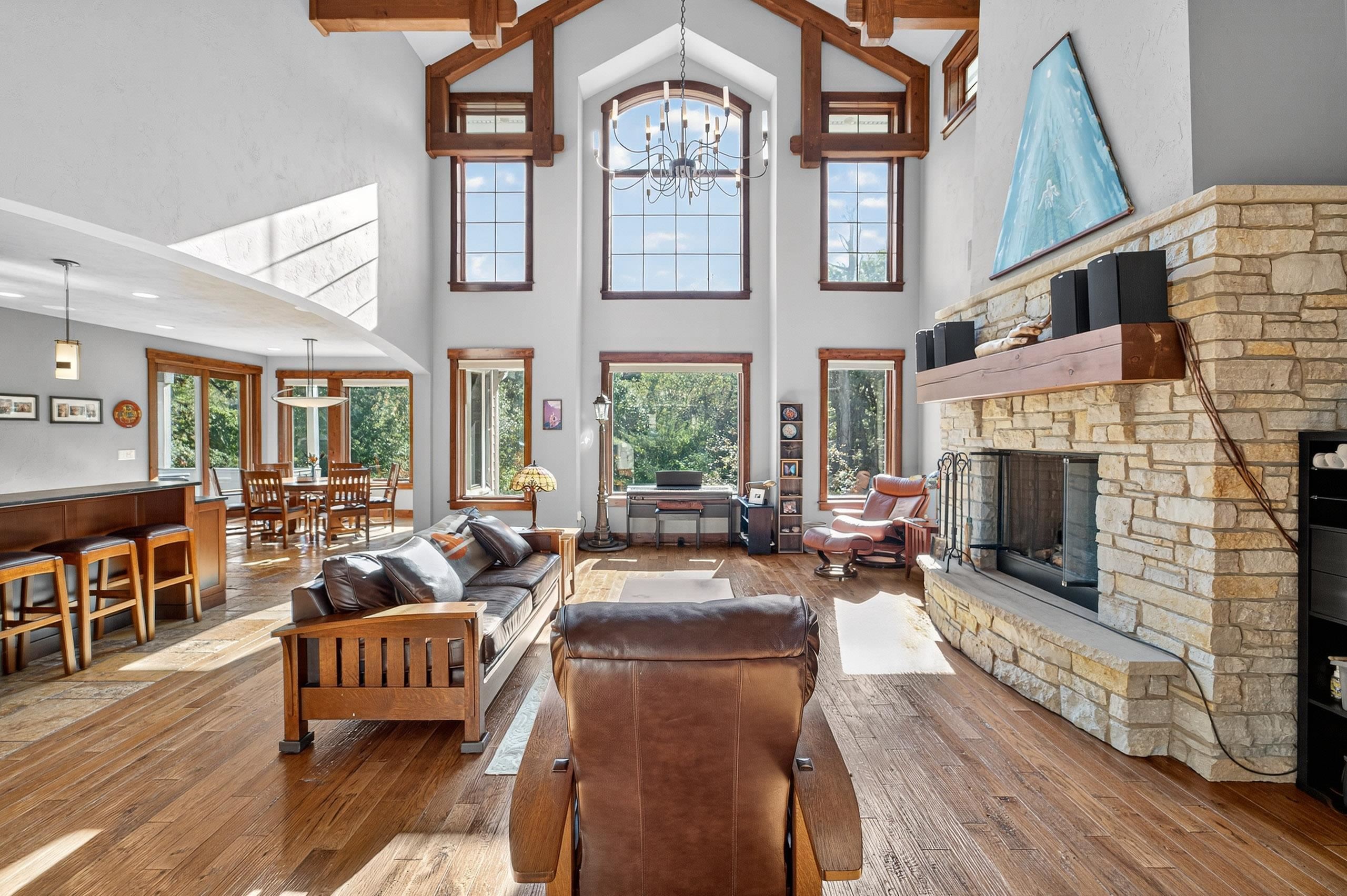 5675 Ashbourne Lane