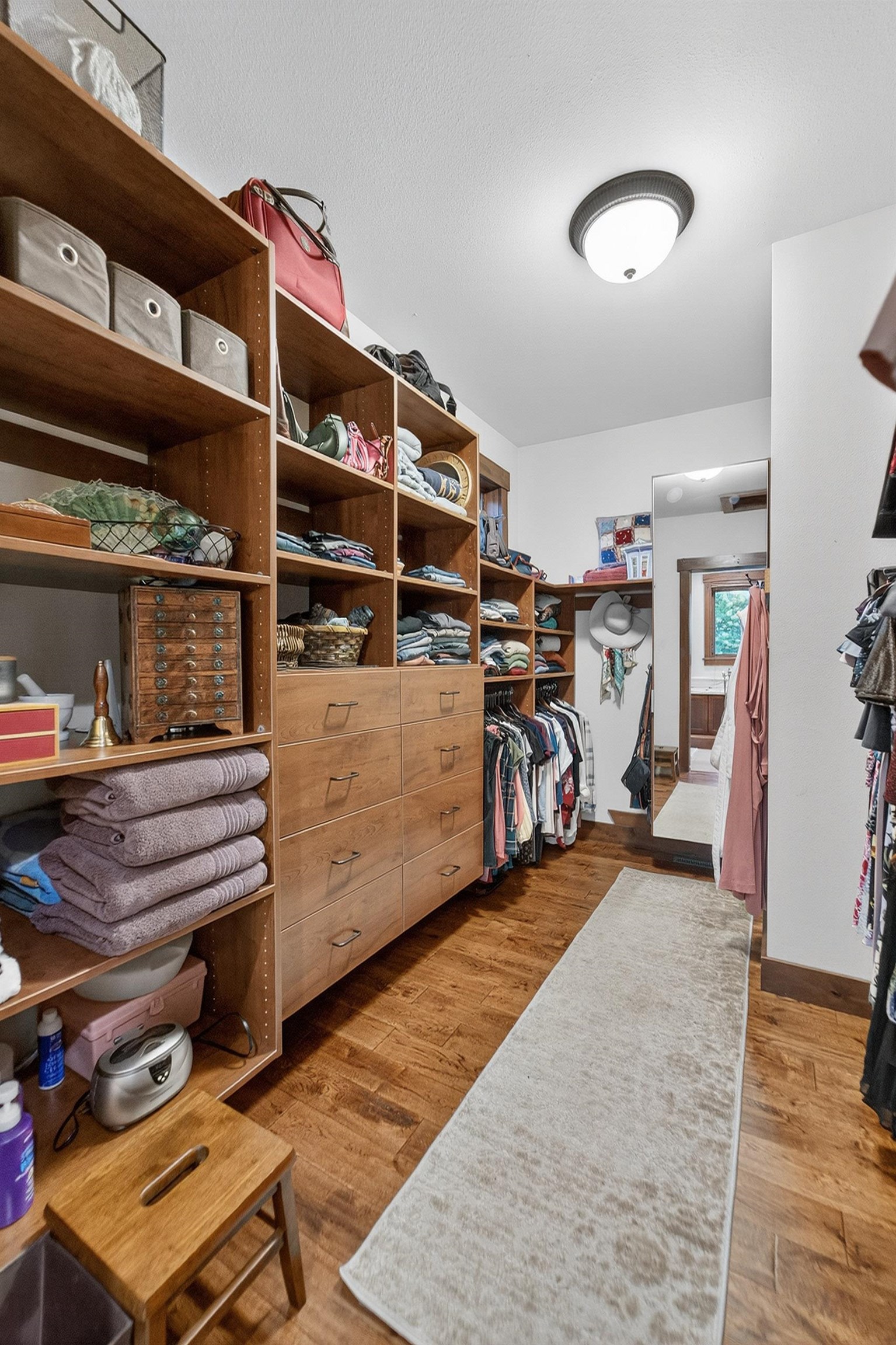 5675 Ashbourne Lane