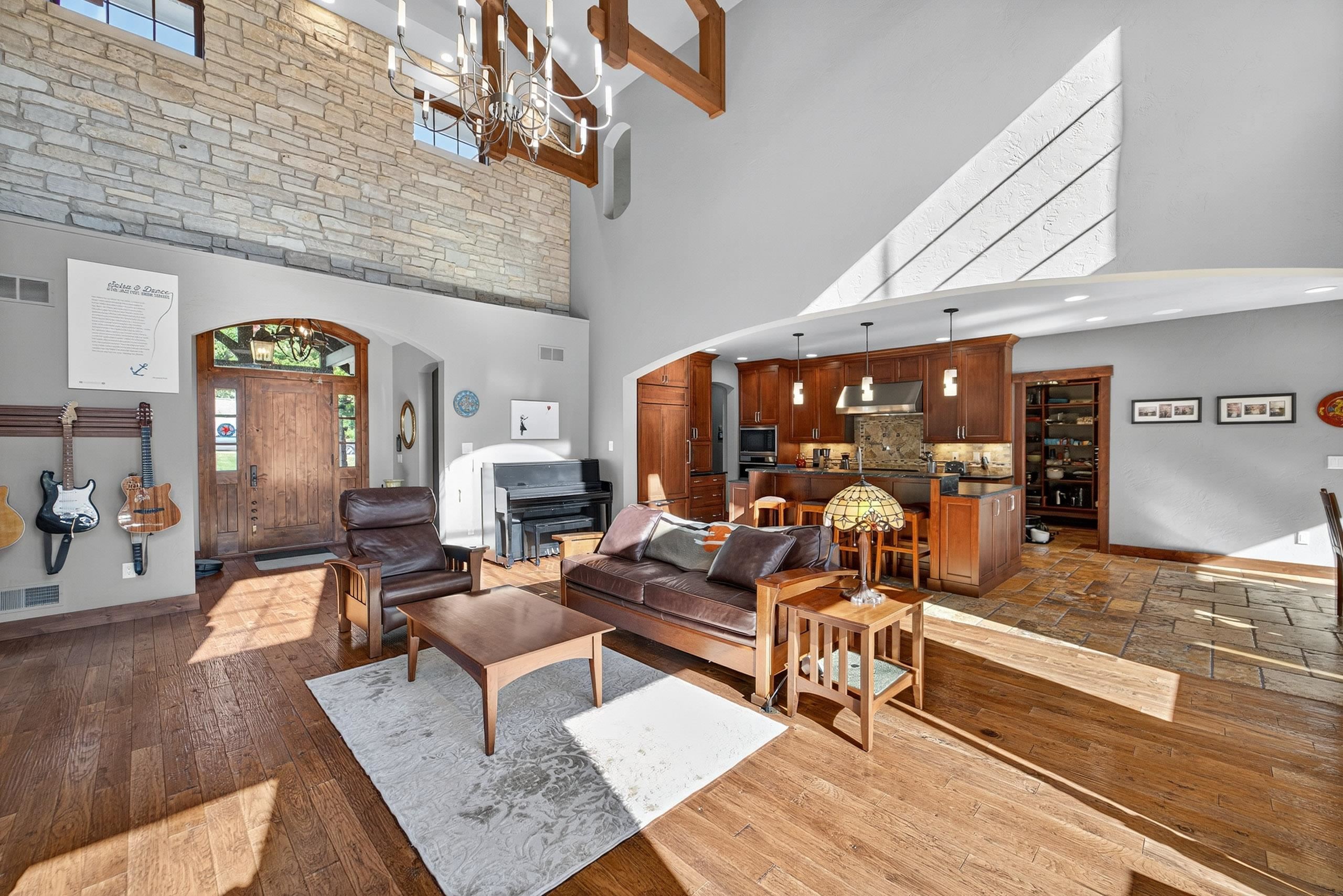 5675 Ashbourne Lane