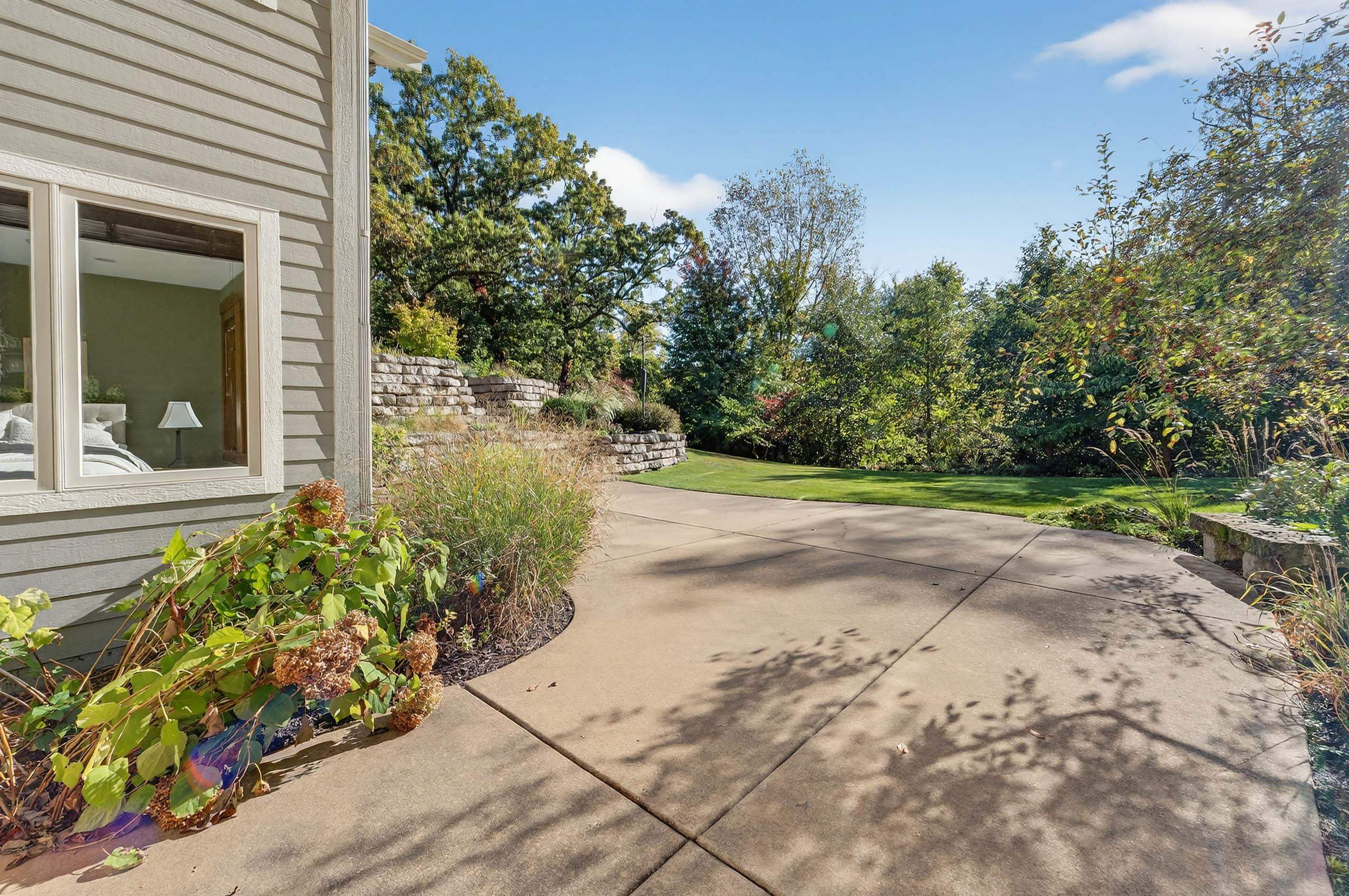 5675 Ashbourne Lane