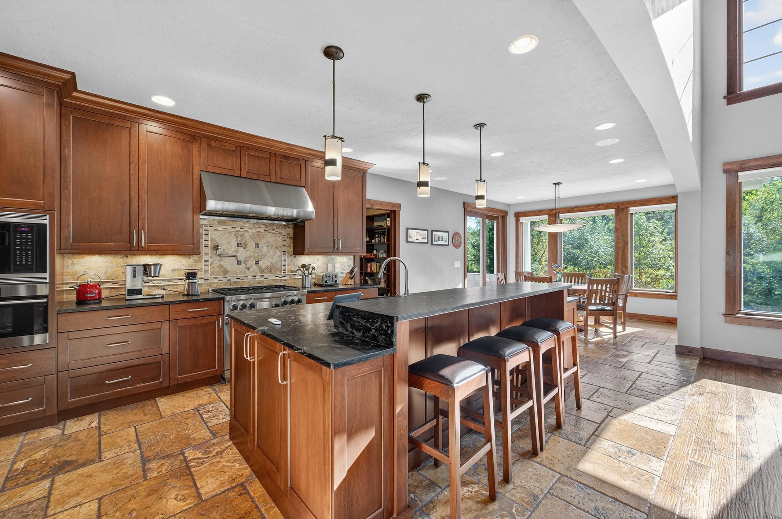 5675 Ashbourne Lane