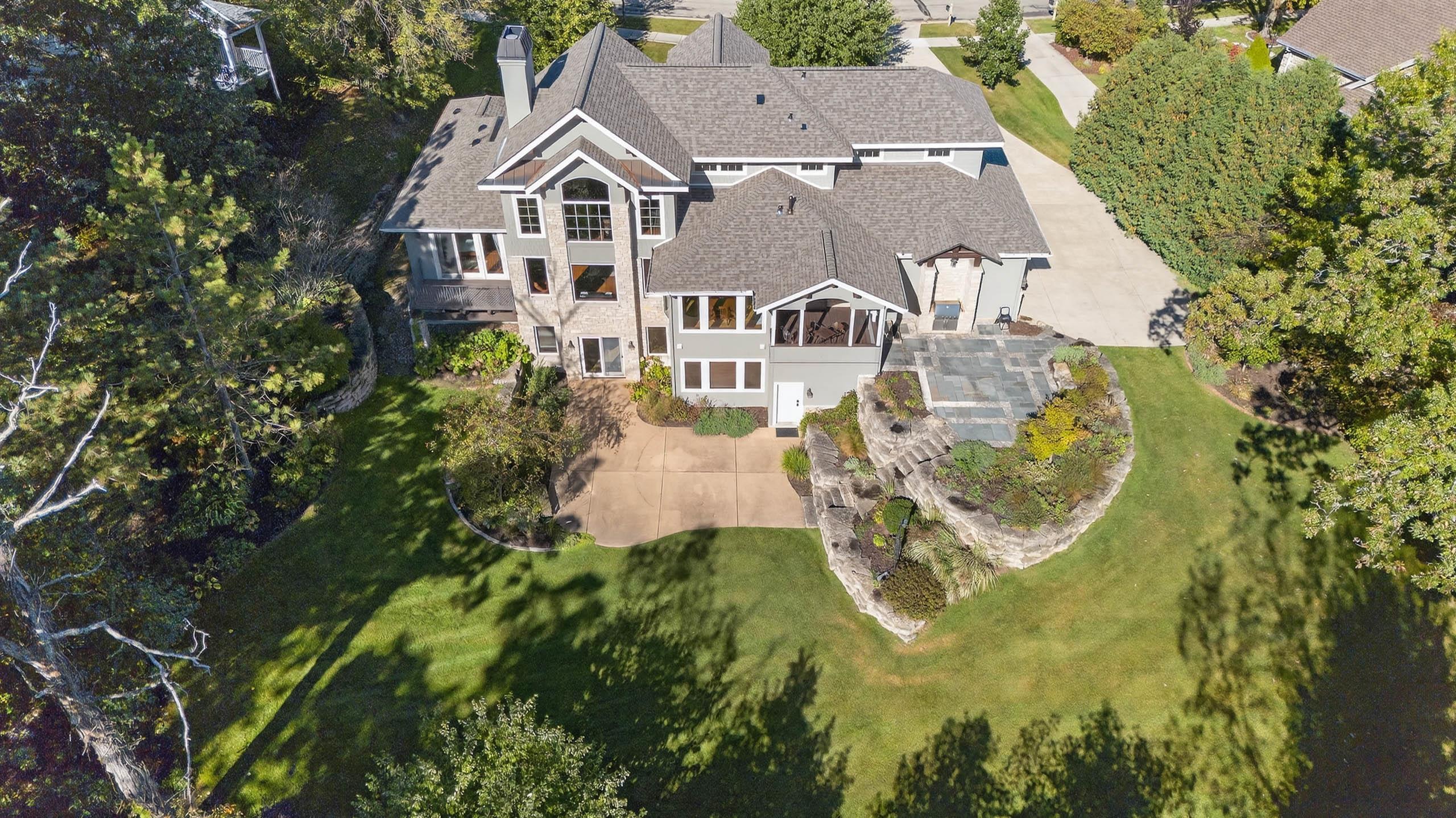5675 Ashbourne Lane