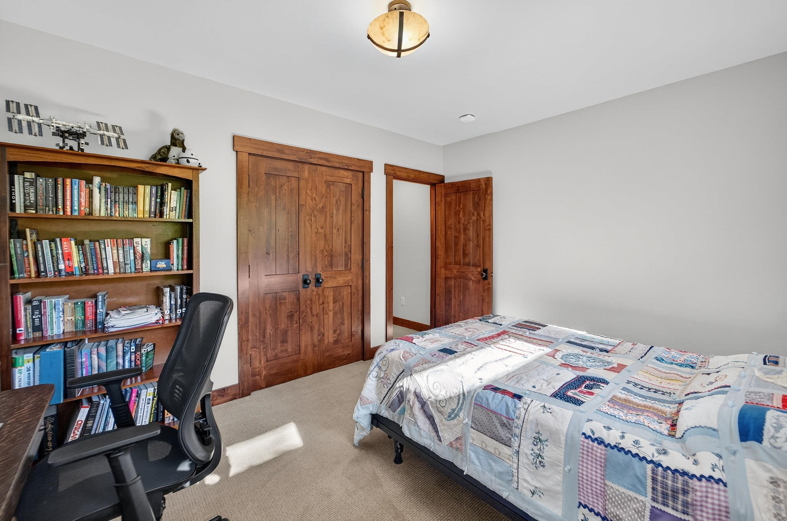 5675 Ashbourne Lane