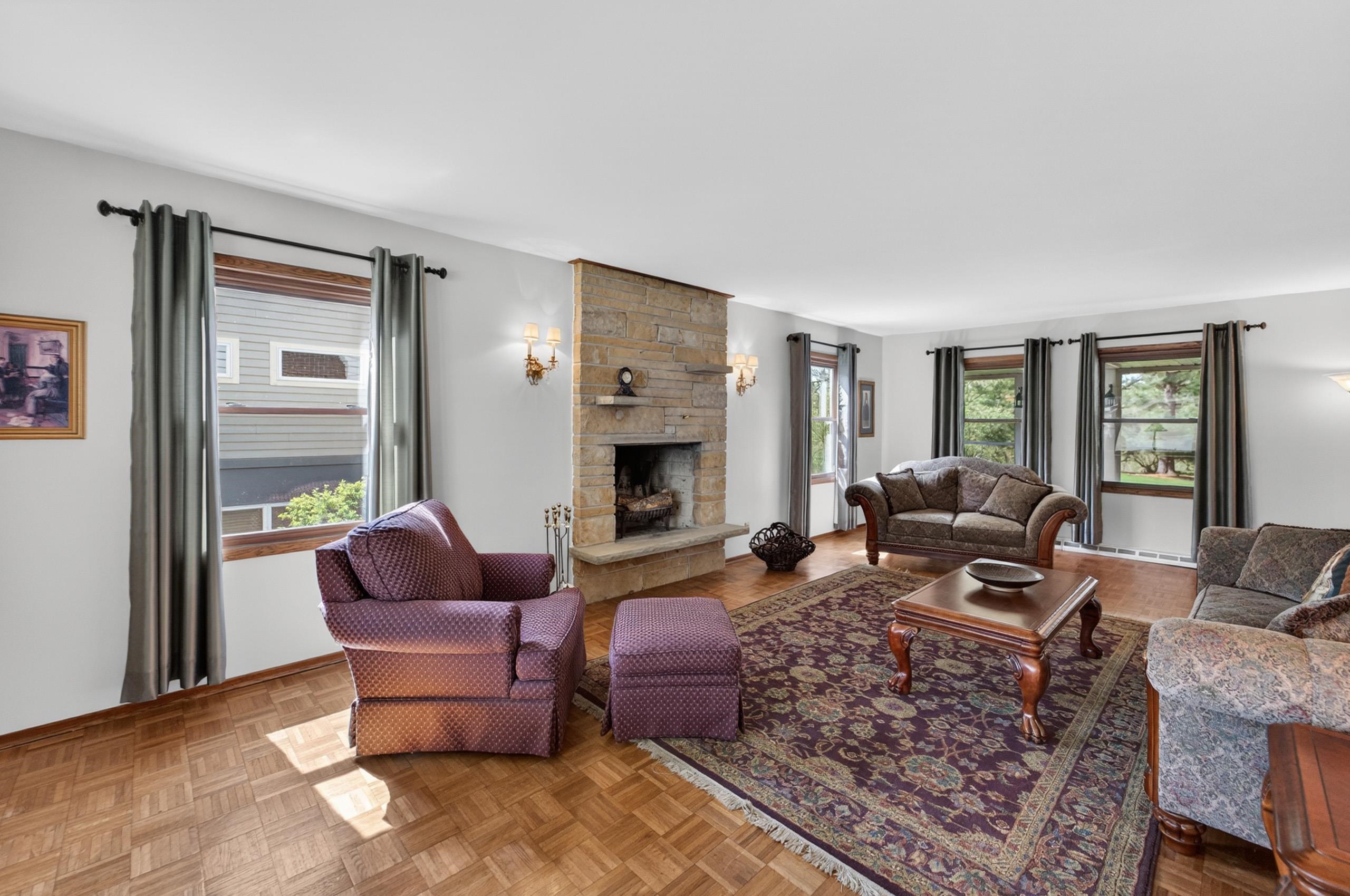2110 Sheridan Drive
