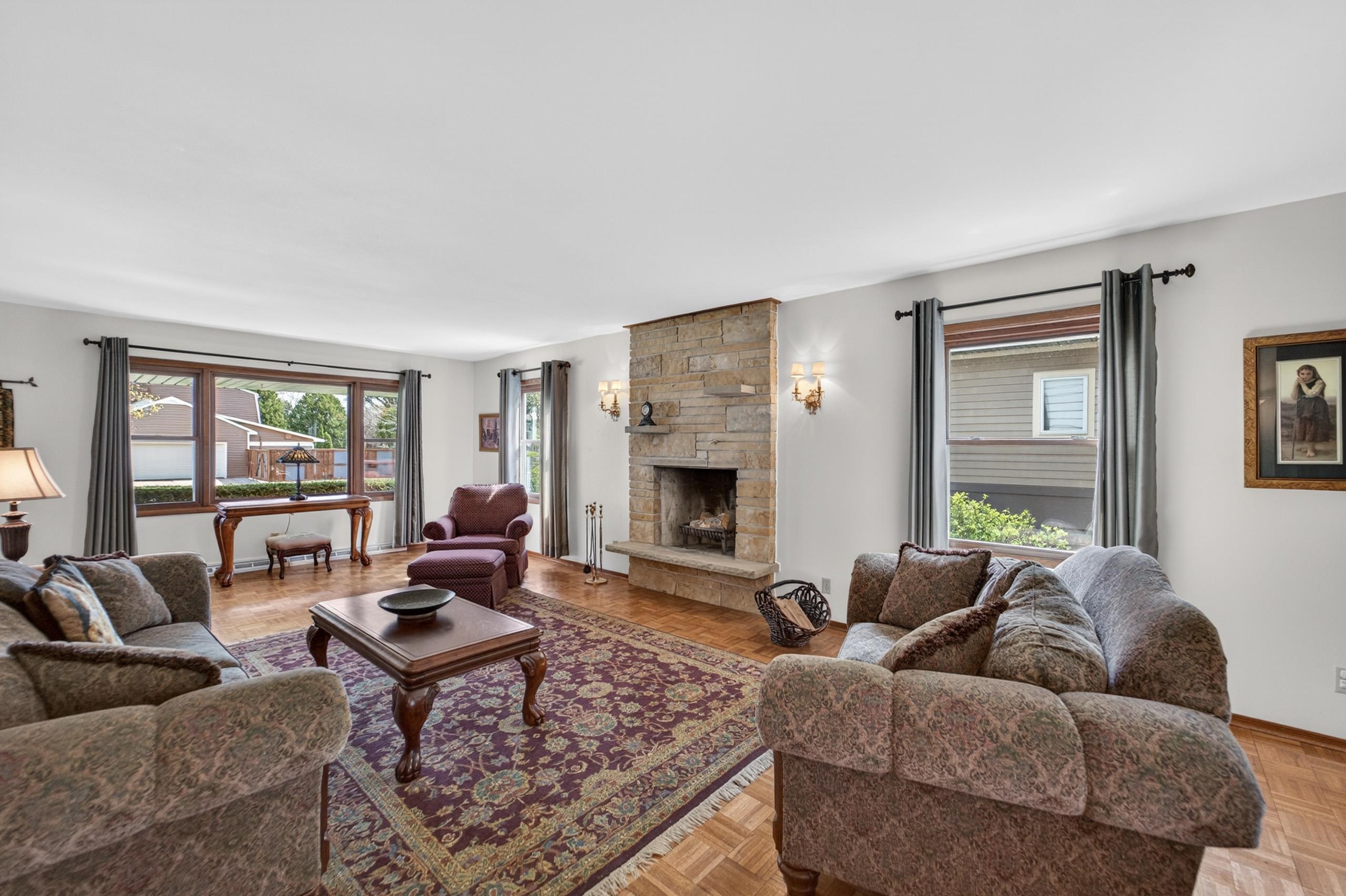 2110 Sheridan Drive