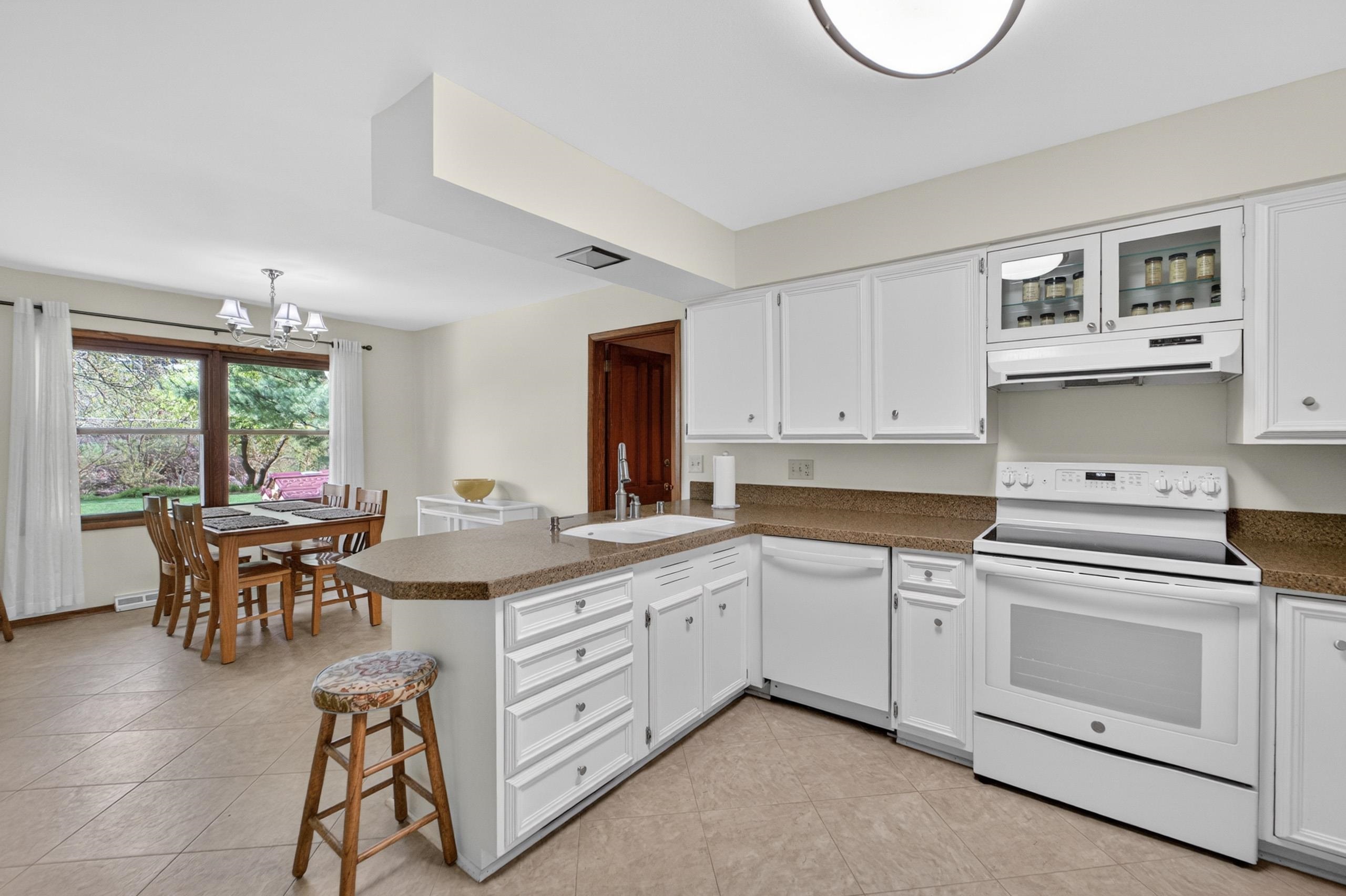 2110 Sheridan Drive